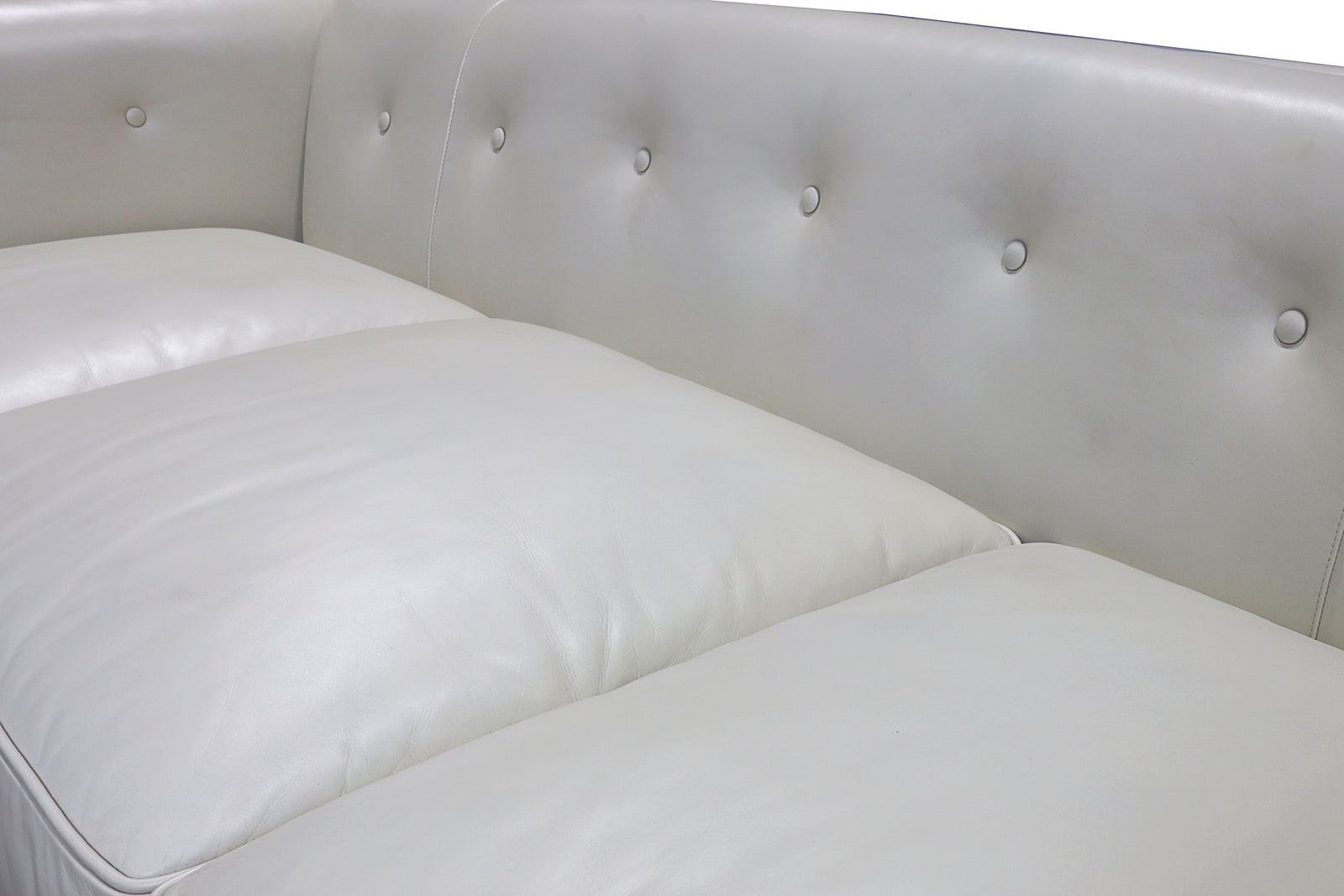 Wren Tufted Sofa