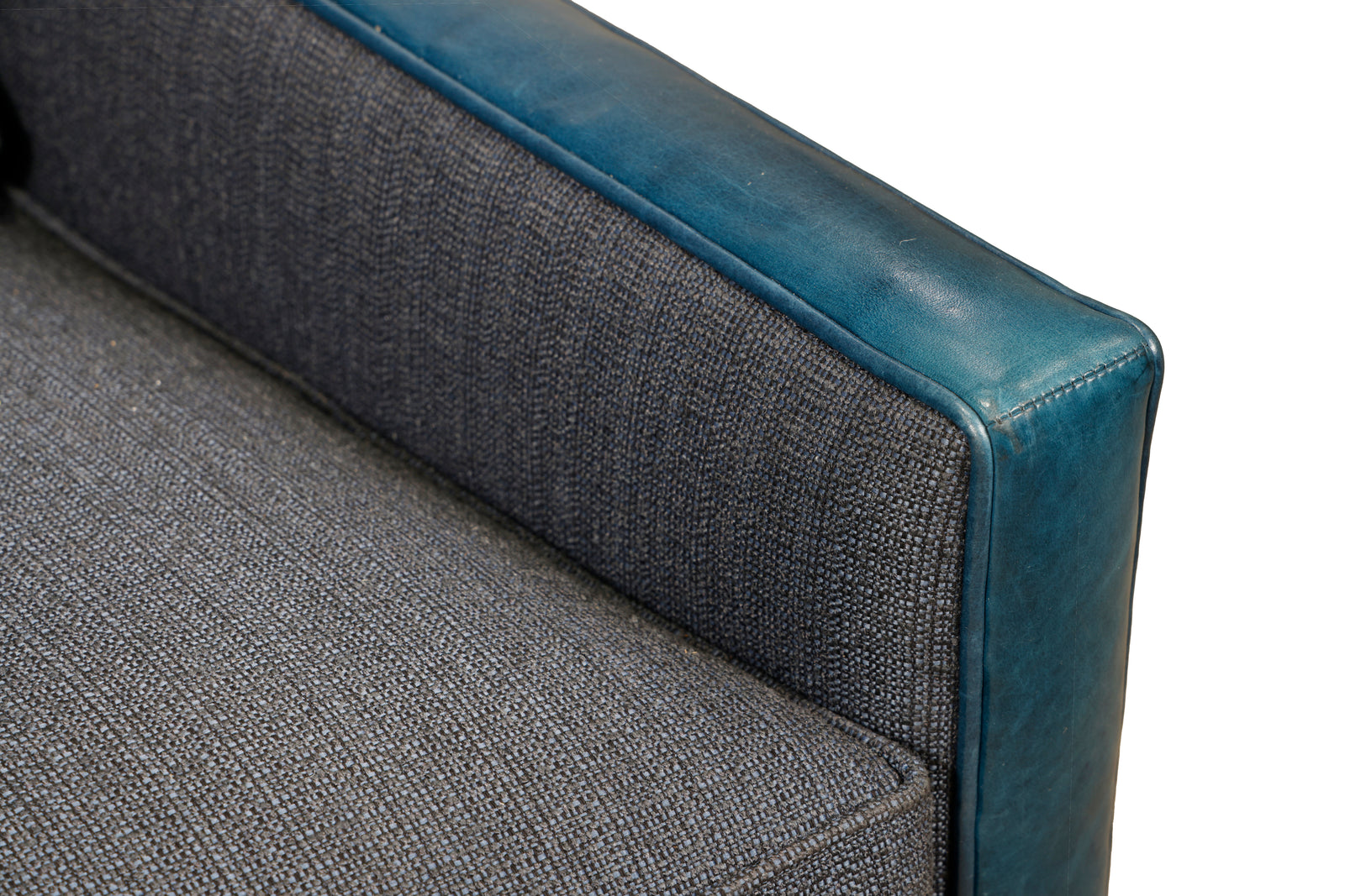 Tori Swivel Chair