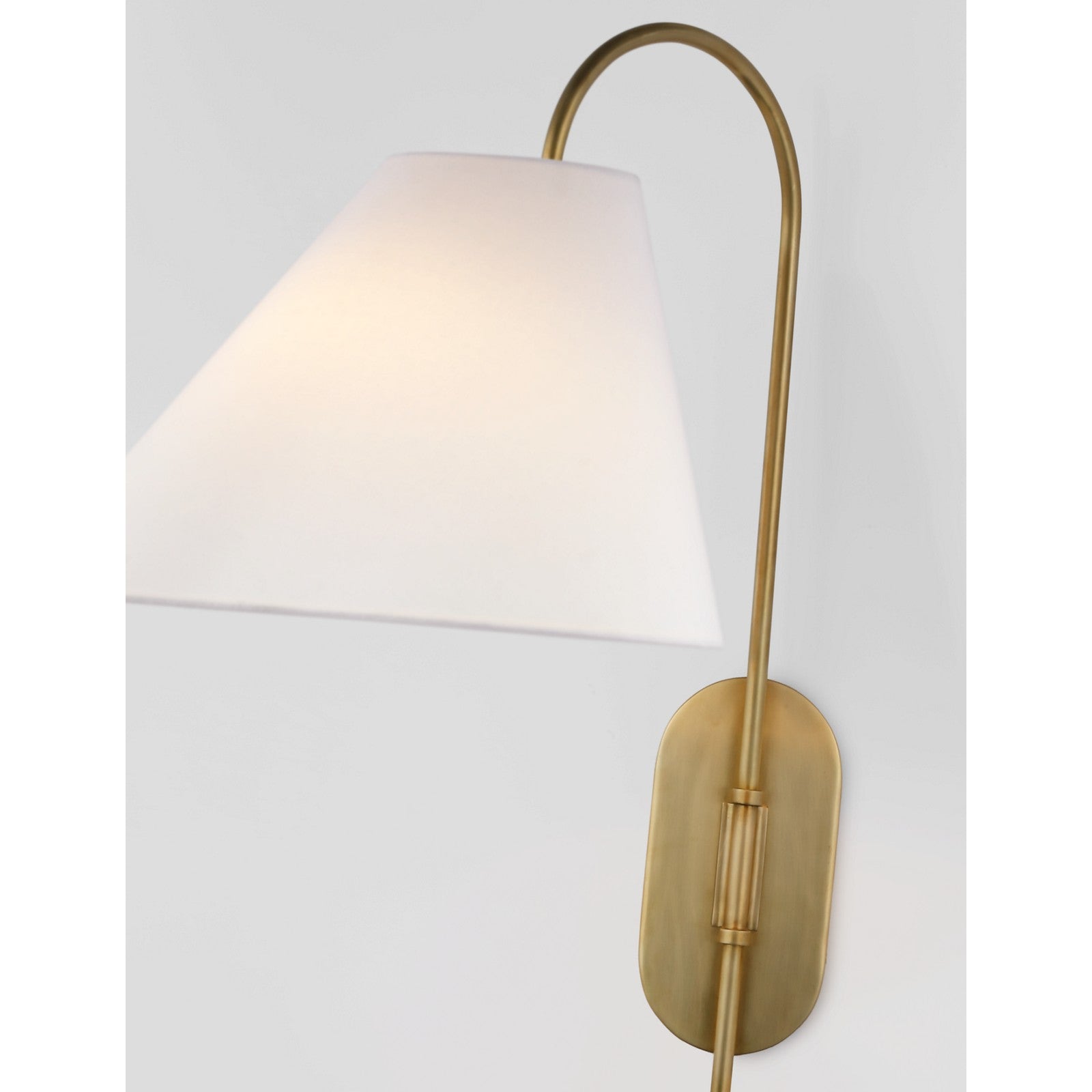 Kinsley Large Articulating Wall Light - Visual Comfort Wall Lights