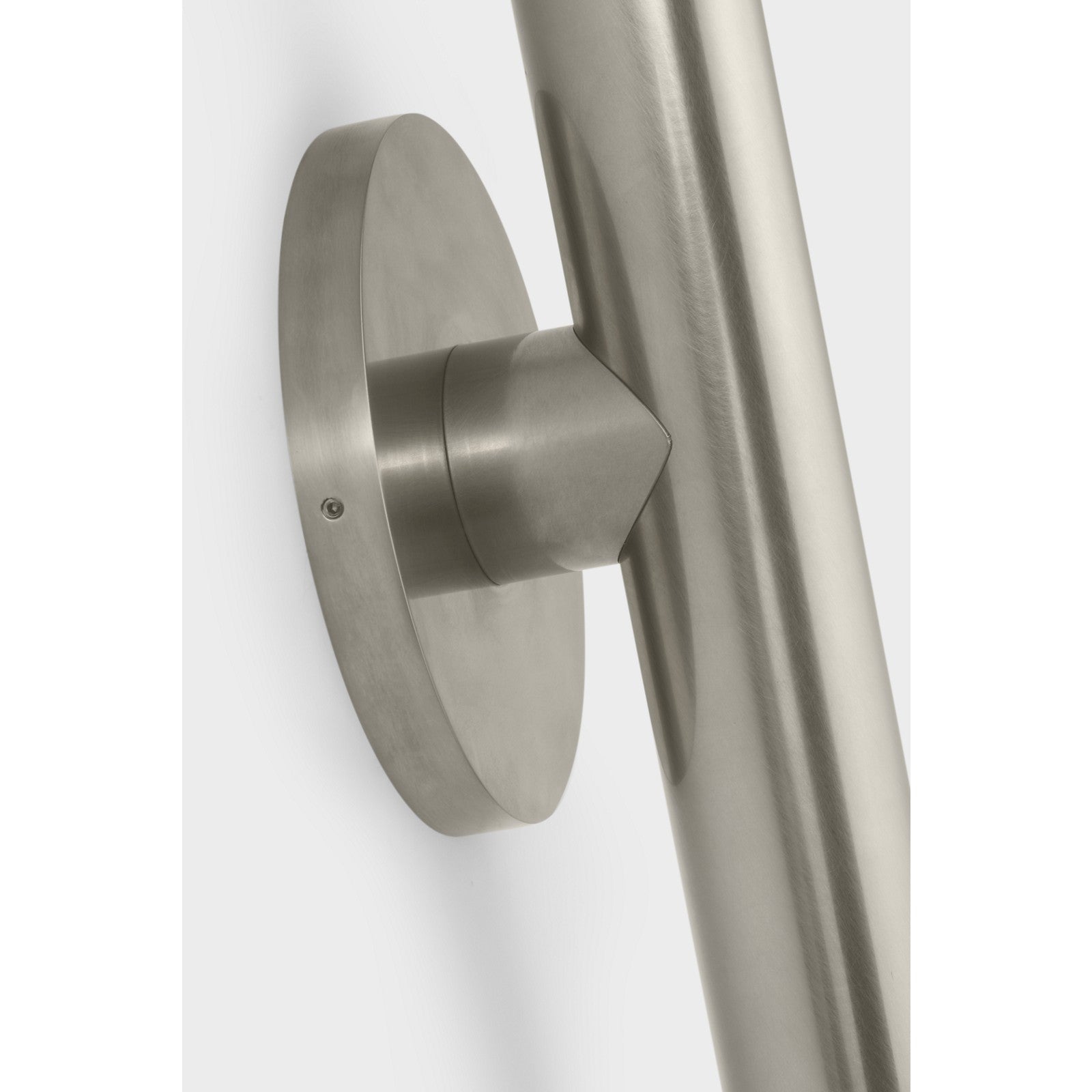 Ebell Medium Wall Sconce - Visual Comfort Modern 6