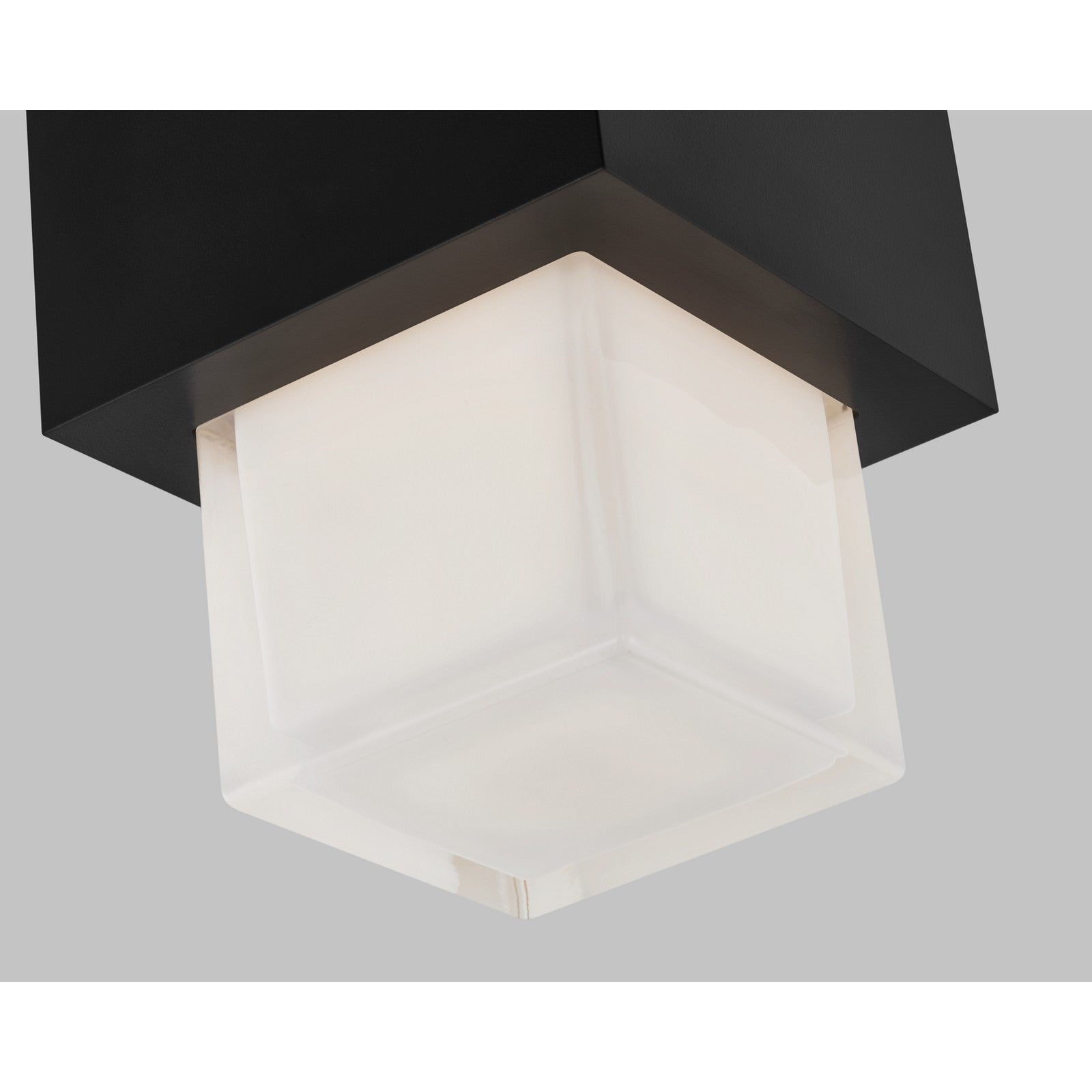 Leagan Small Flush Mount - Visual Comfort Modern 17