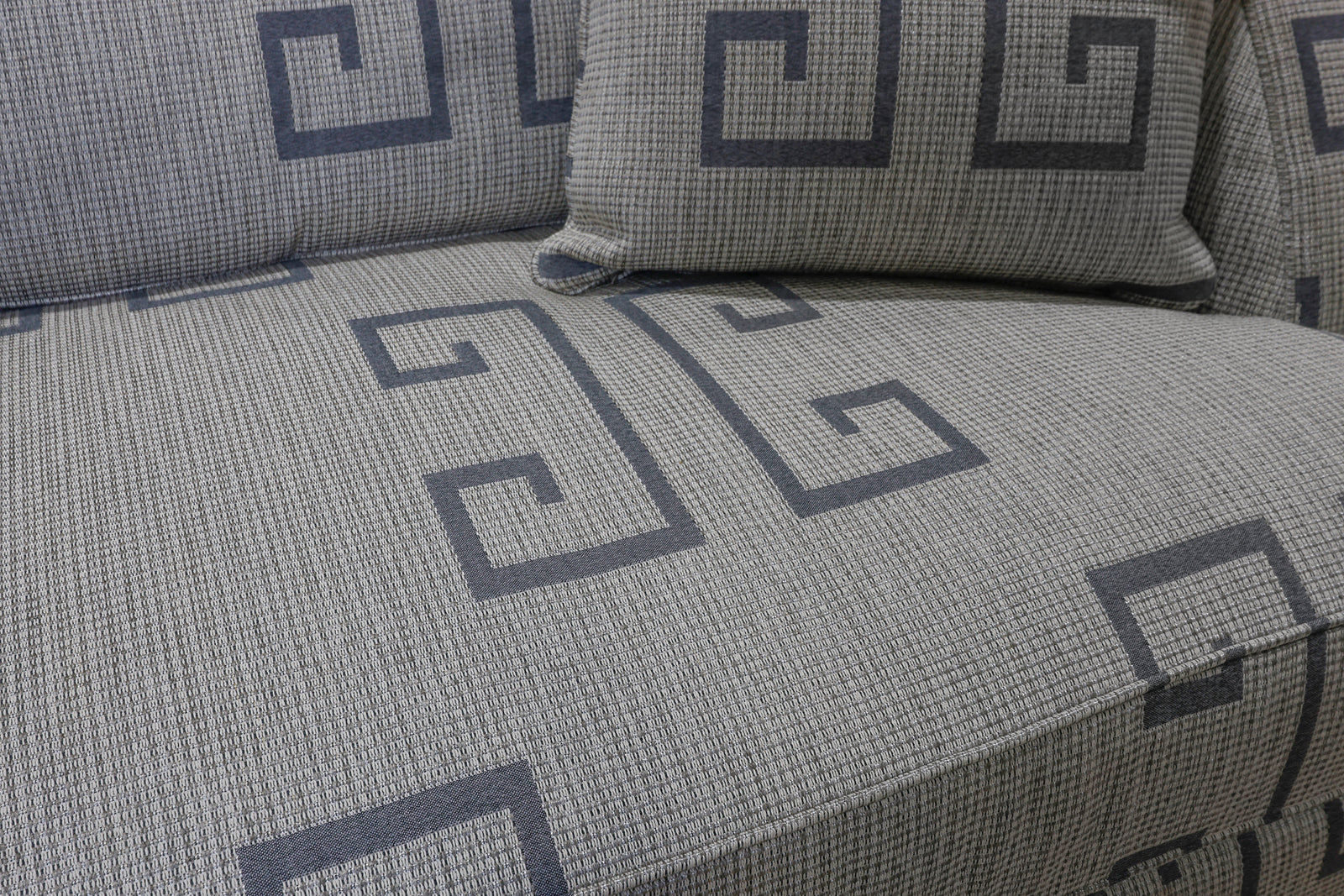 Xsofa Maximiliantuxedo