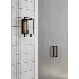 Halle Medium Wall Lantern - Visual Comfort Outdoor Lighting