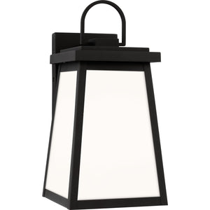 Founders Medium Wall Lantern in Black - Visual Comfort Outdoor Lighting