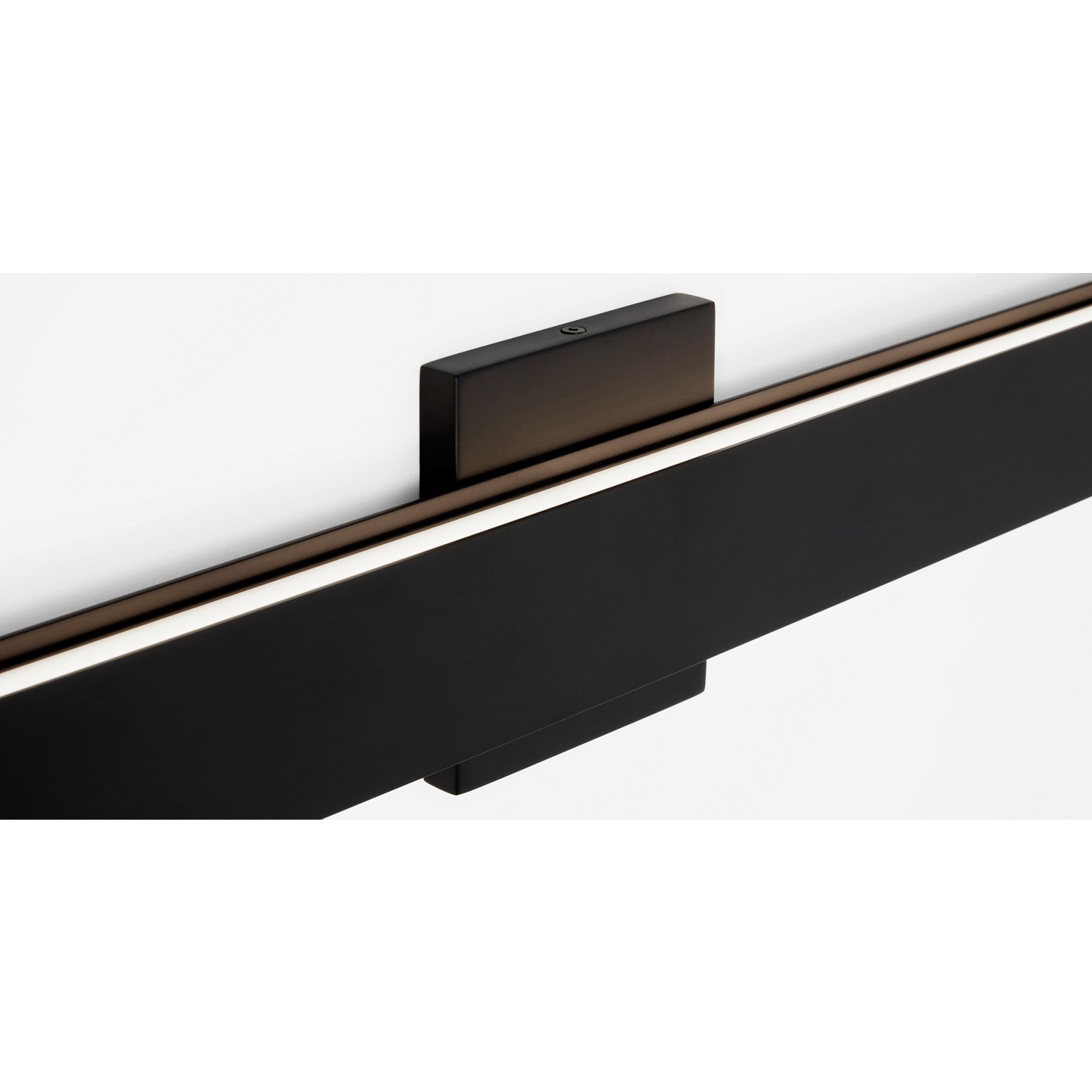 Bau 24 Bath - Visual Comfort Modern 5