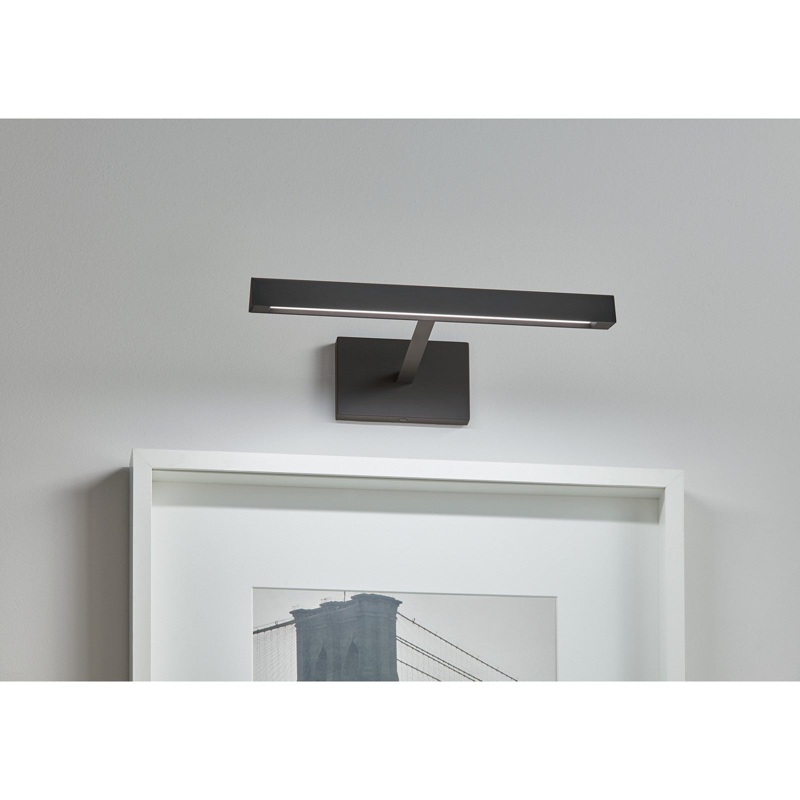 Dessau 12 Picture Light - Visual Comfort Modern 12