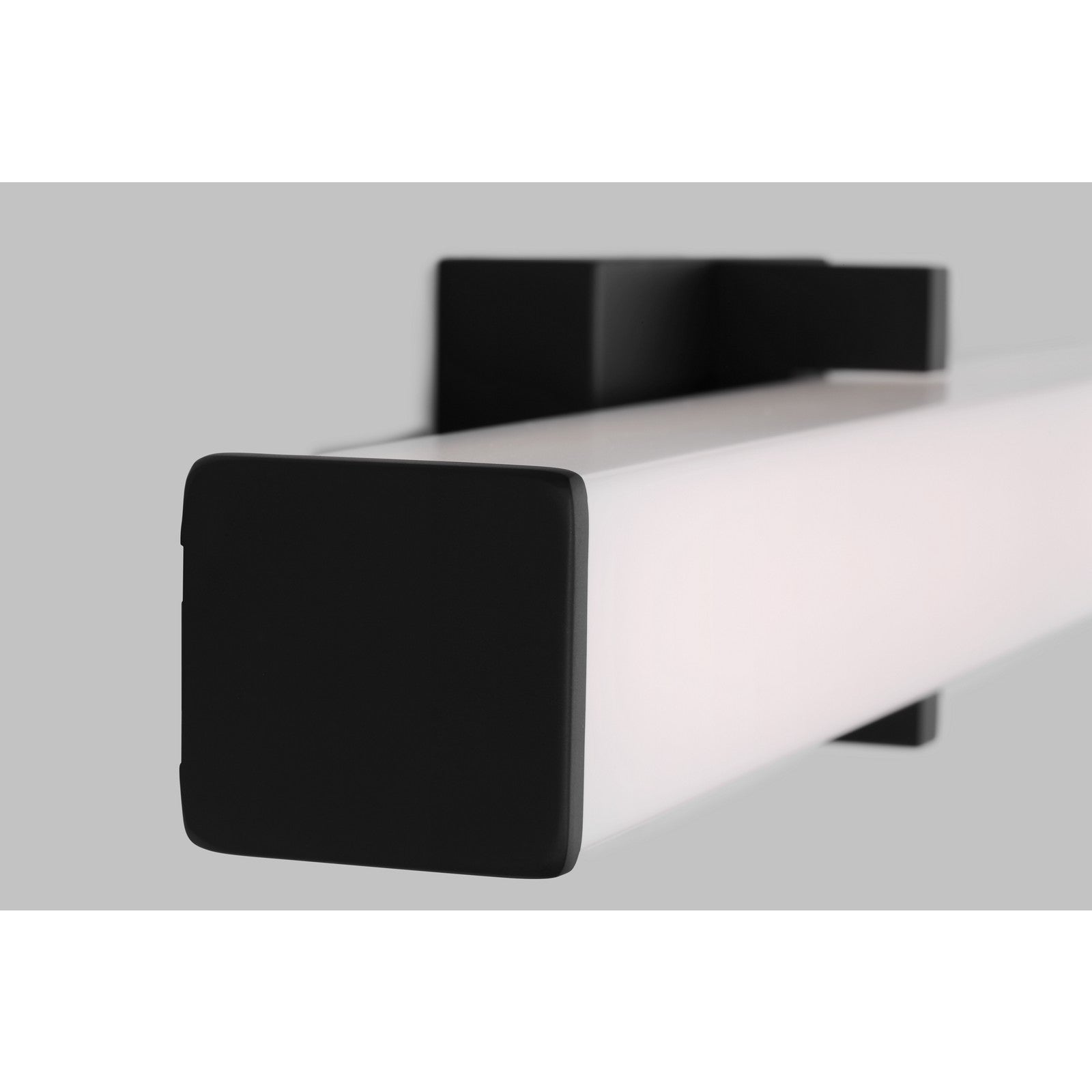 Ellis 36 Bath - Visual Comfort Modern 4