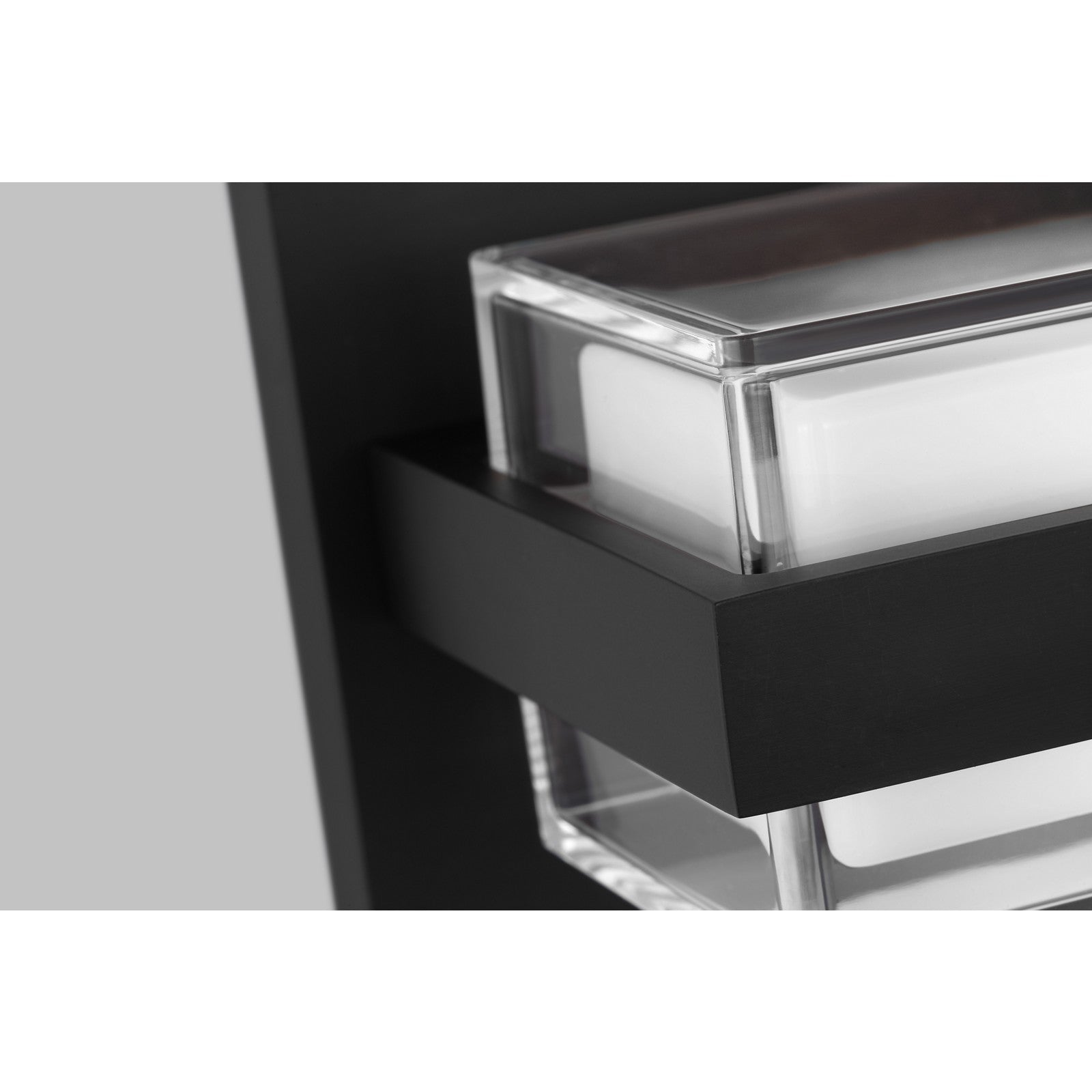 Kamden 1-Light Wall/Bath - Visual Comfort Modern 4