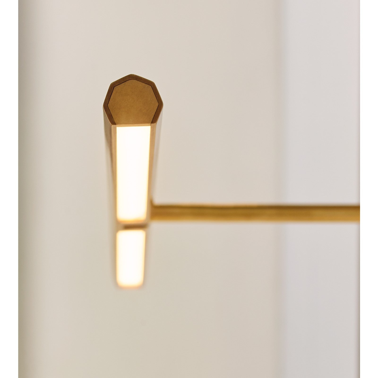 Plural Faceted 18 Picture Light - Visual Comfort Modern 48