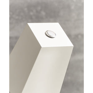 Apex Outdoor X-Large Floor Lamp - Visual Comfort Modern 13