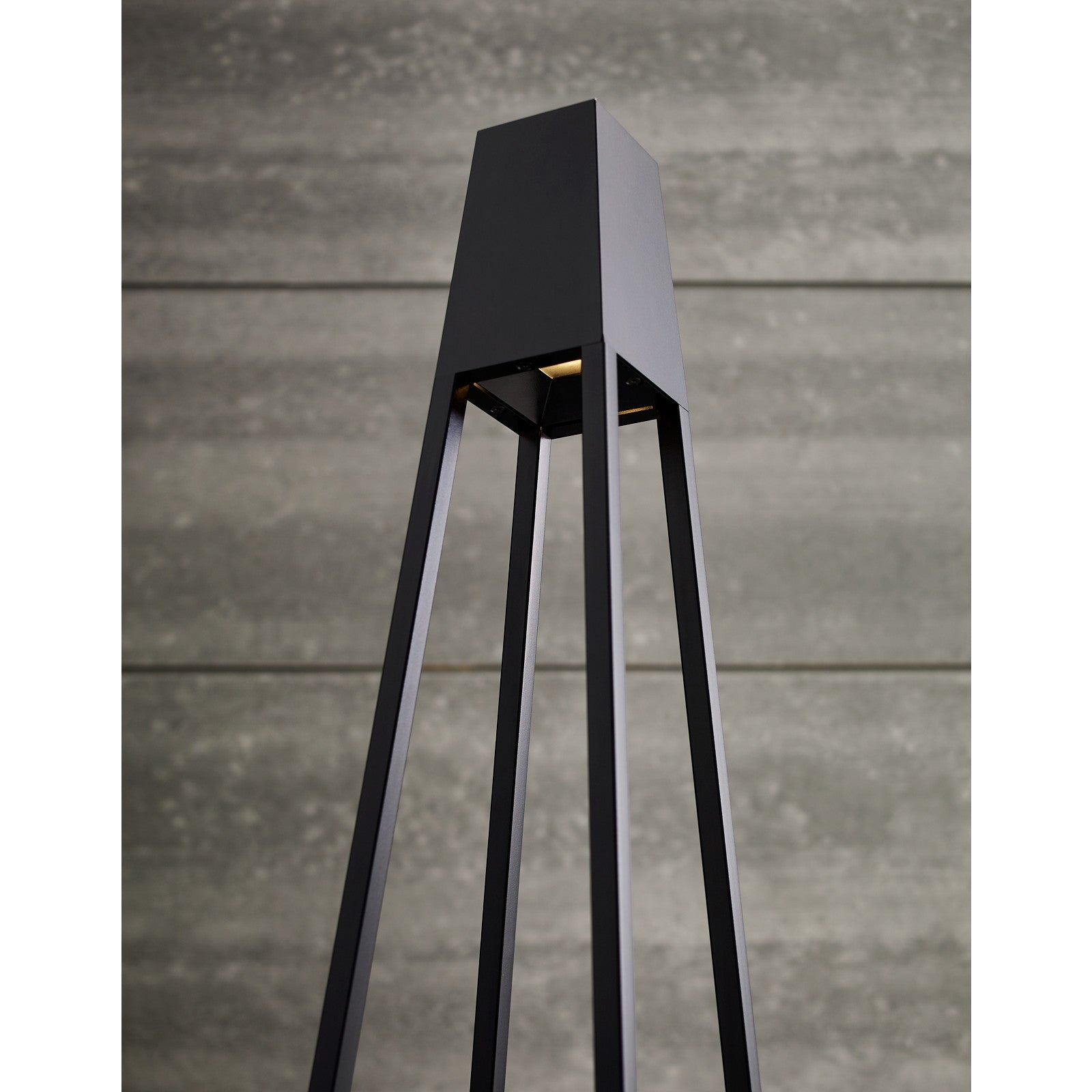 Apex Outdoor X-Large Floor Lamp - Visual Comfort Modern 2