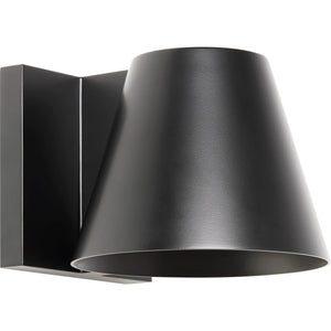 Bowman 6 Outdoor Wall - Visual Comfort Modern 1