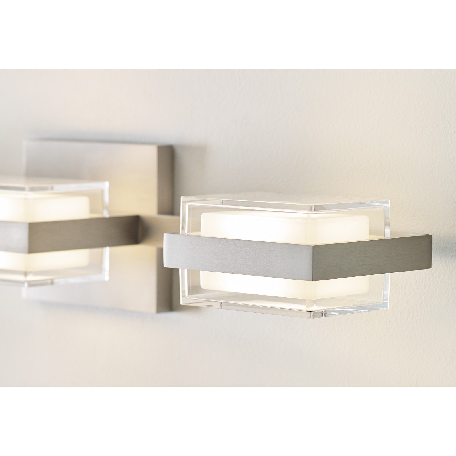 Kamden 3-Light Bath - Visual Comfort Modern 24
