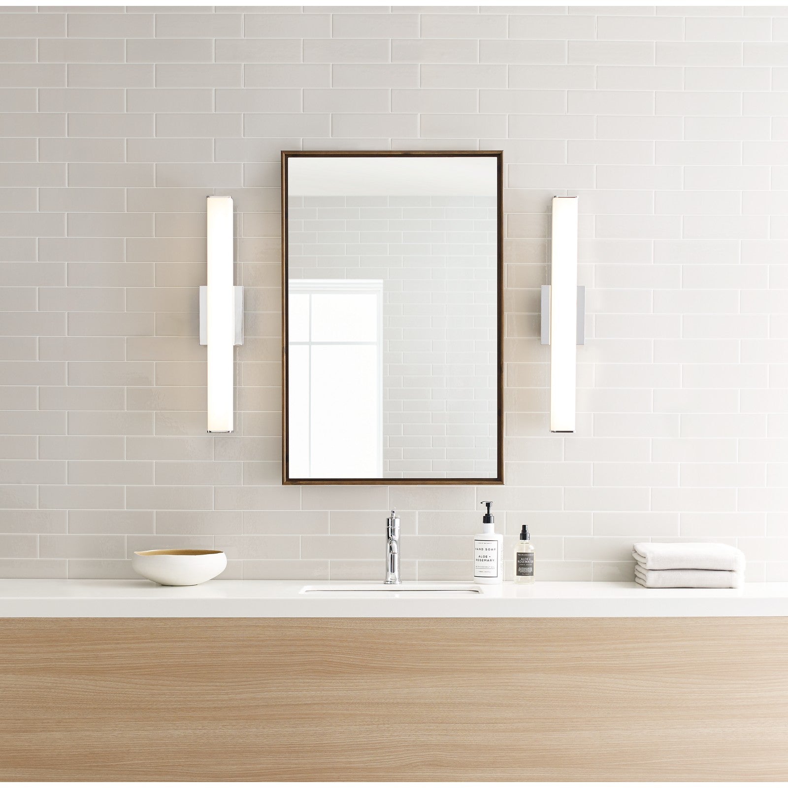 Lynn 25 Bath - Visual Comfort Modern 12