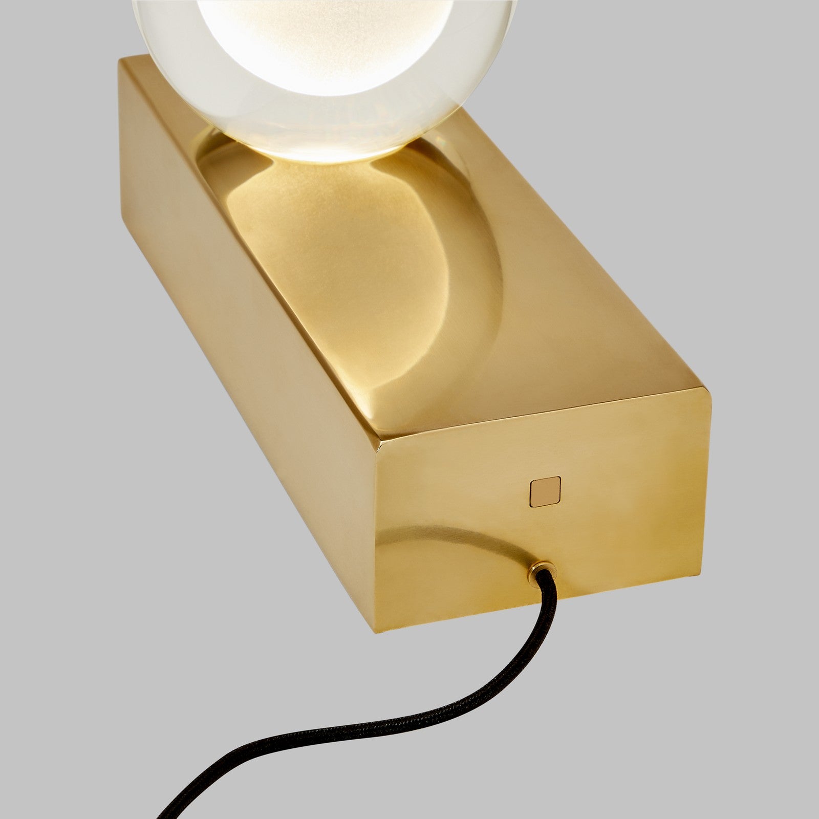 Mina Table Lamp - Visual Comfort Modern 23