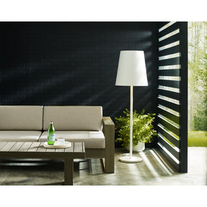 Nevis Outdoor Large Floor Lamp - Visual Comfort Modern 16