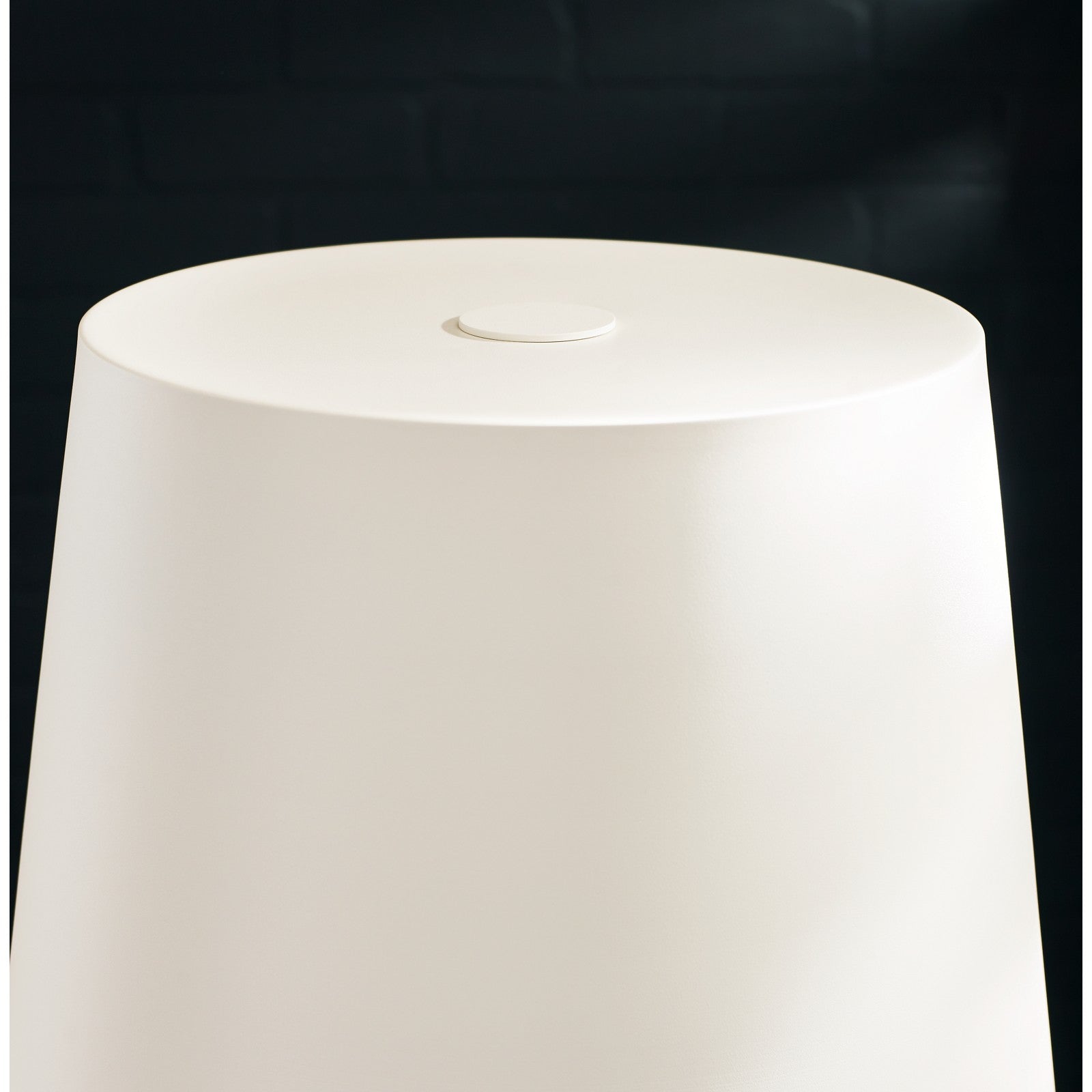Nevis Outdoor Large Floor Lamp - Visual Comfort Modern 20