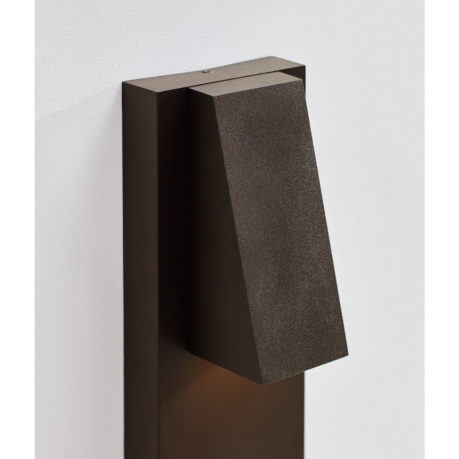Peak Outdoor Wall - Visual Comfort Modern 13