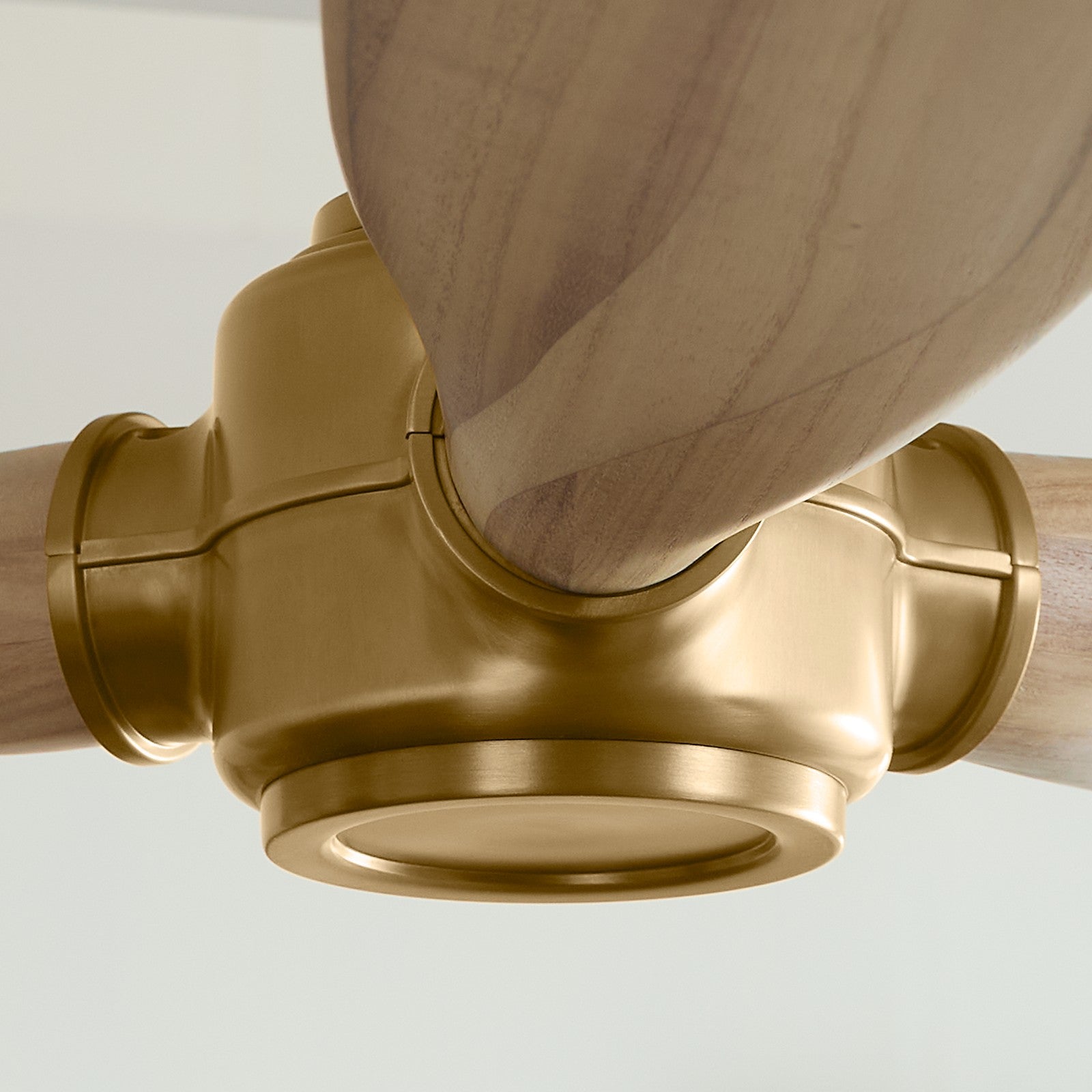 Valiant Smart 60" Ceiling Fan - Visual Comfort Fan 6