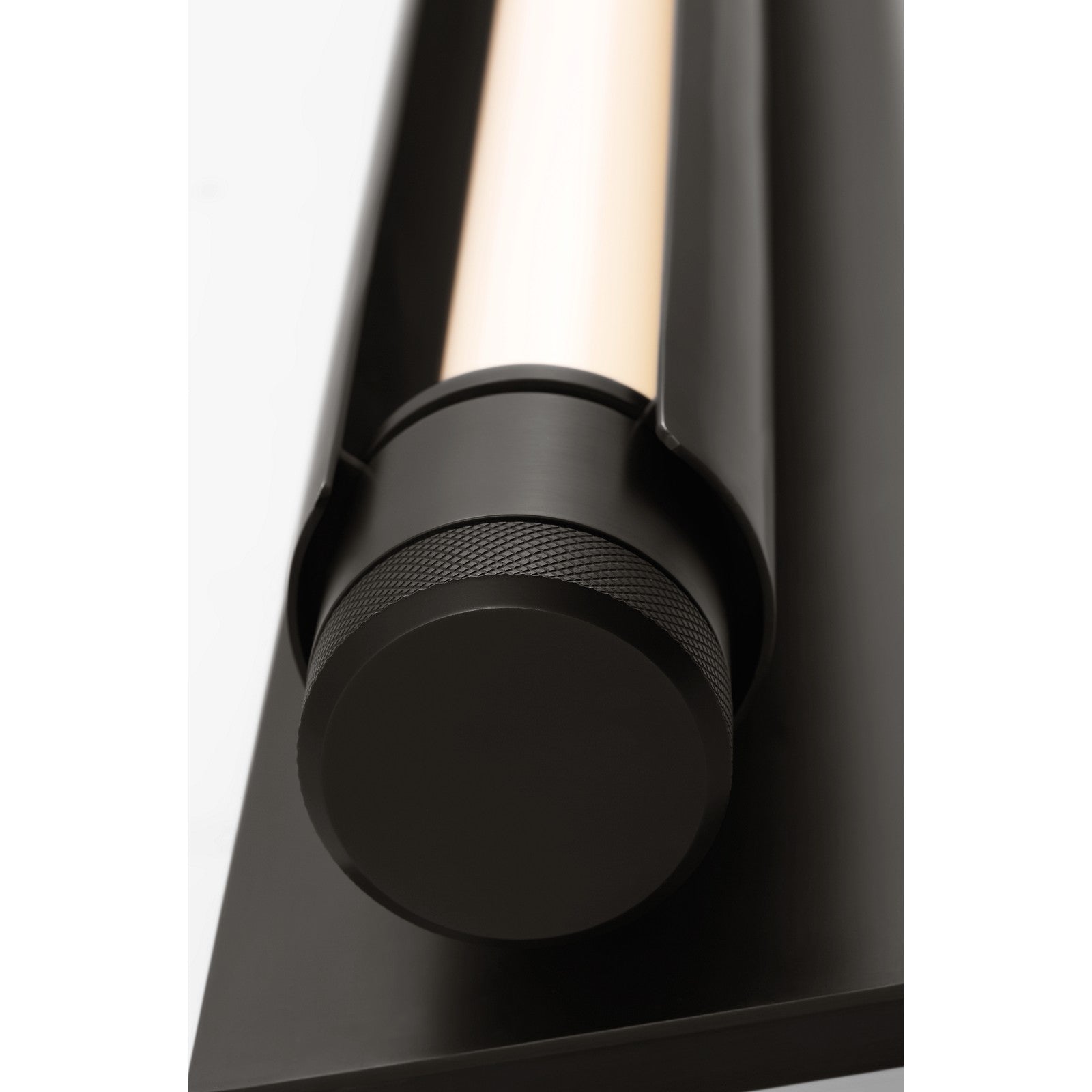 Capa 24 Vanity - Visual Comfort Modern 4
