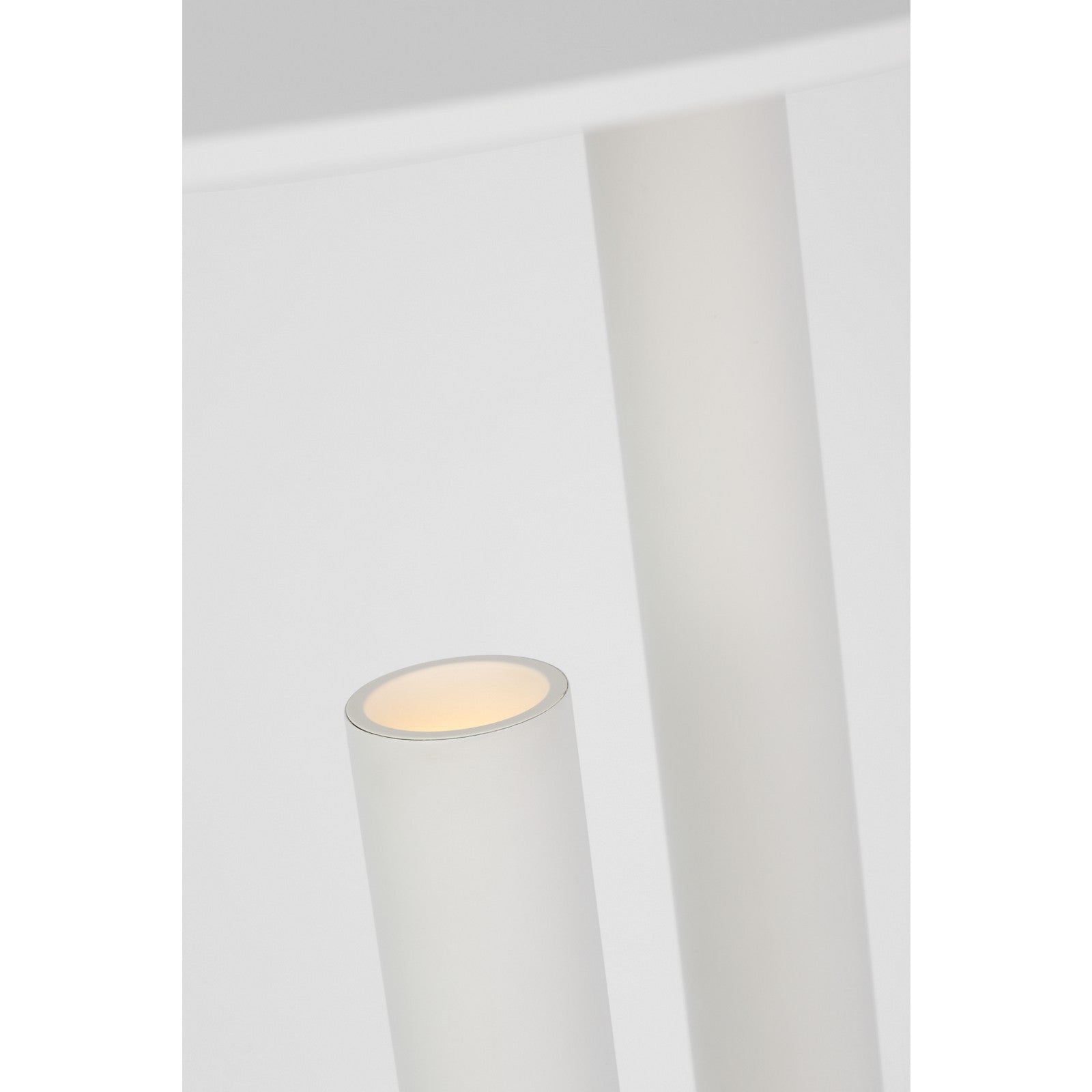 Fielle Medium Table Lamp - Visual Comfort Modern 12
