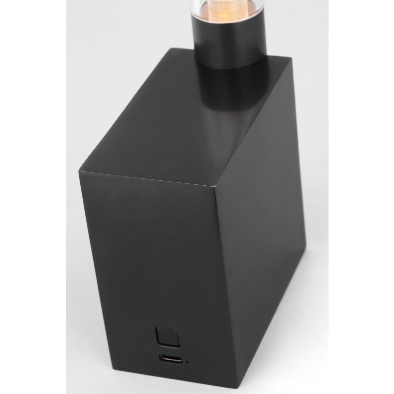 Phobos 15 Rechargeable Table Lamp - Visual Comfort Modern 6