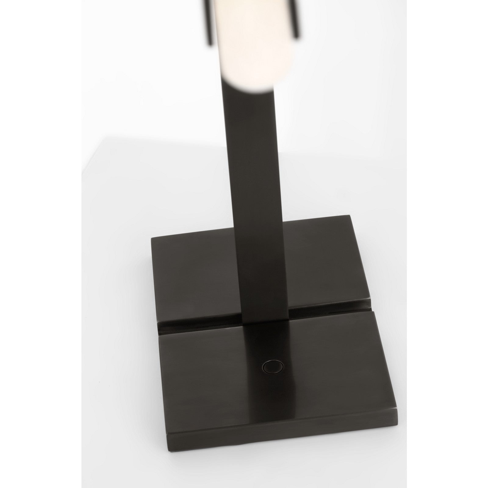 Linea 15 Table Lamp - Visual Comfort Modern 8