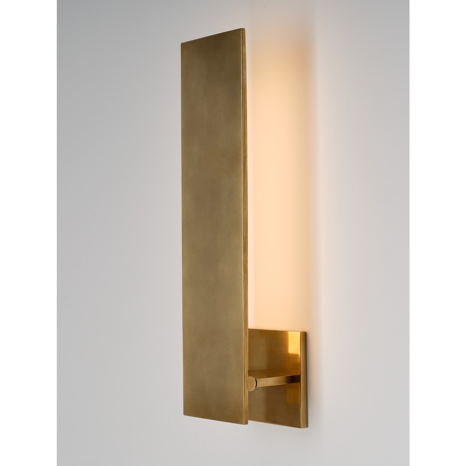 Angolo 18 Sconce - Visual Comfort Modern 7