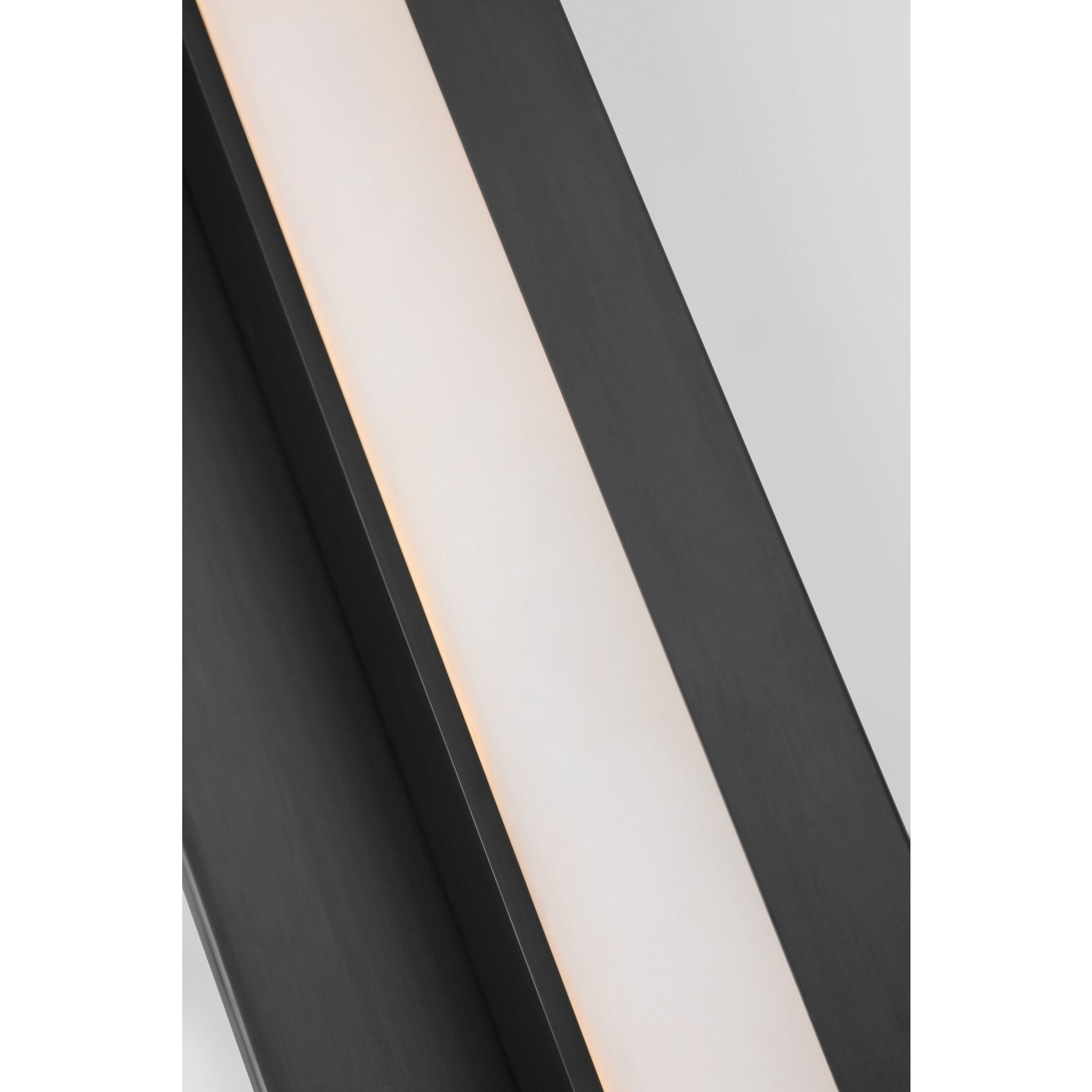 Linea 25 Sconce - Visual Comfort Modern 7