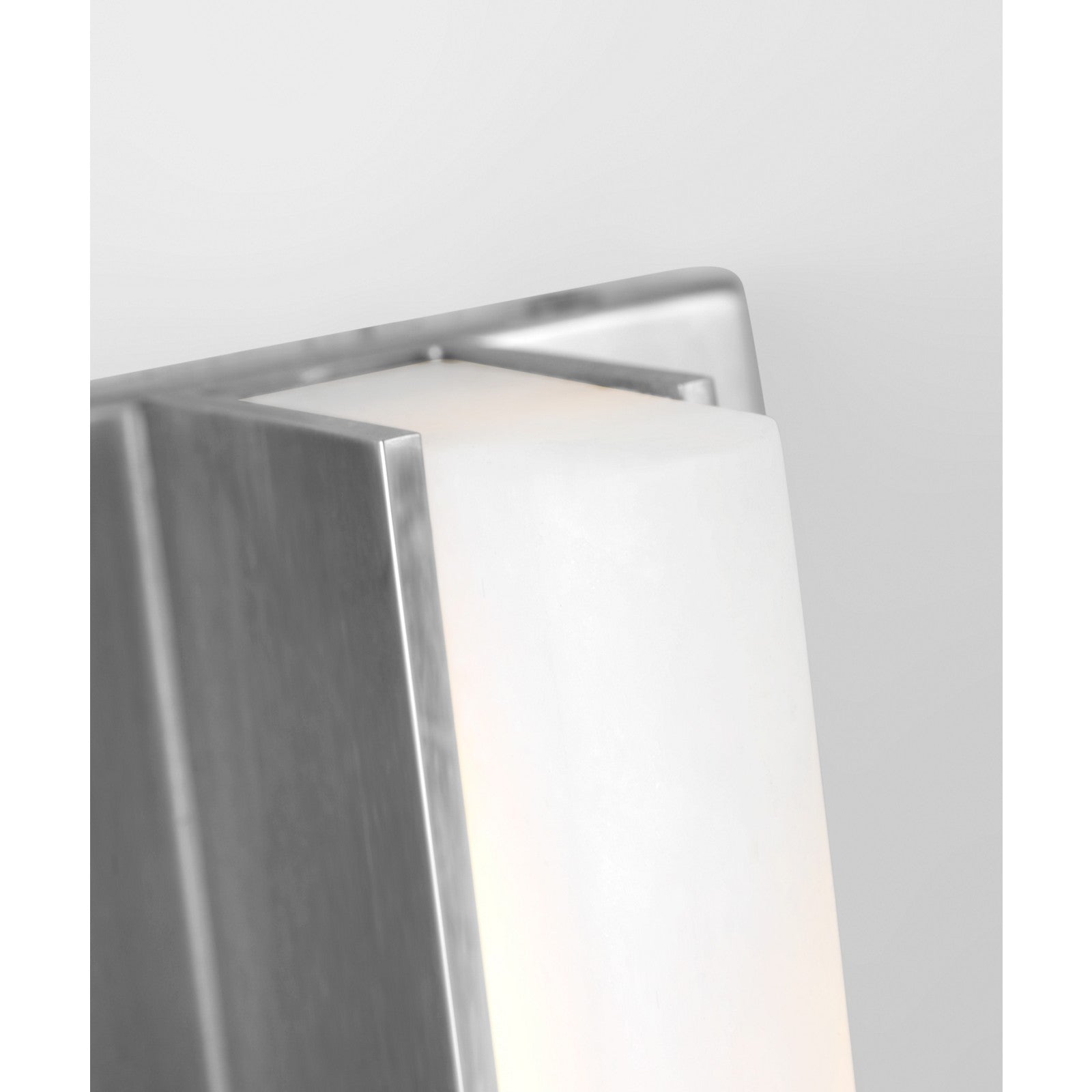 Linea 5 Sconce - Visual Comfort Modern 4