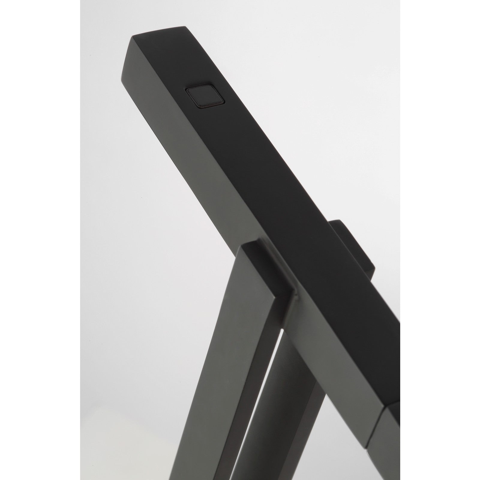 Stagger Small Table Lamp - Visual Comfort Modern 6