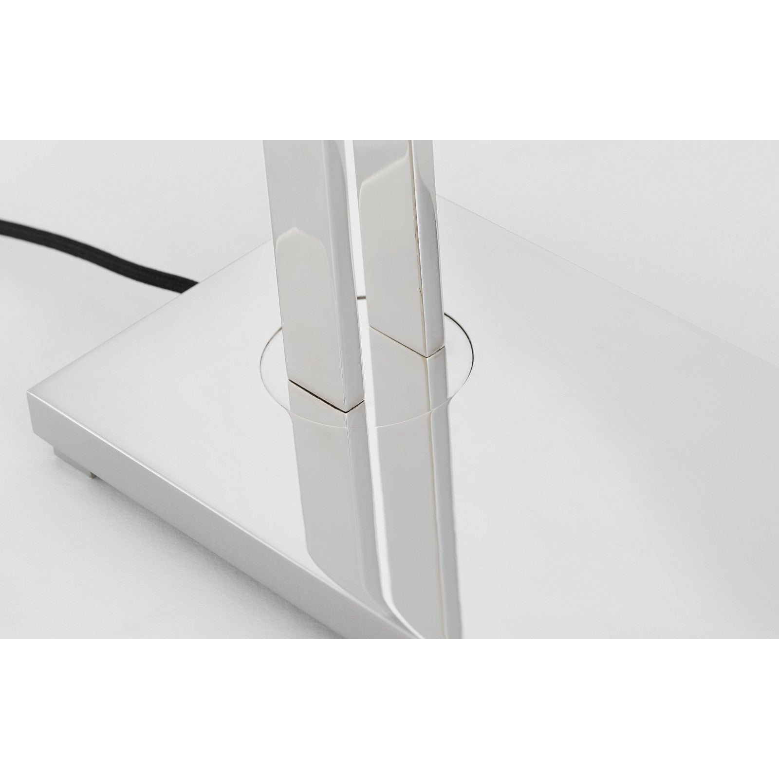 Stagger Small Table Lamp - Visual Comfort Modern 10