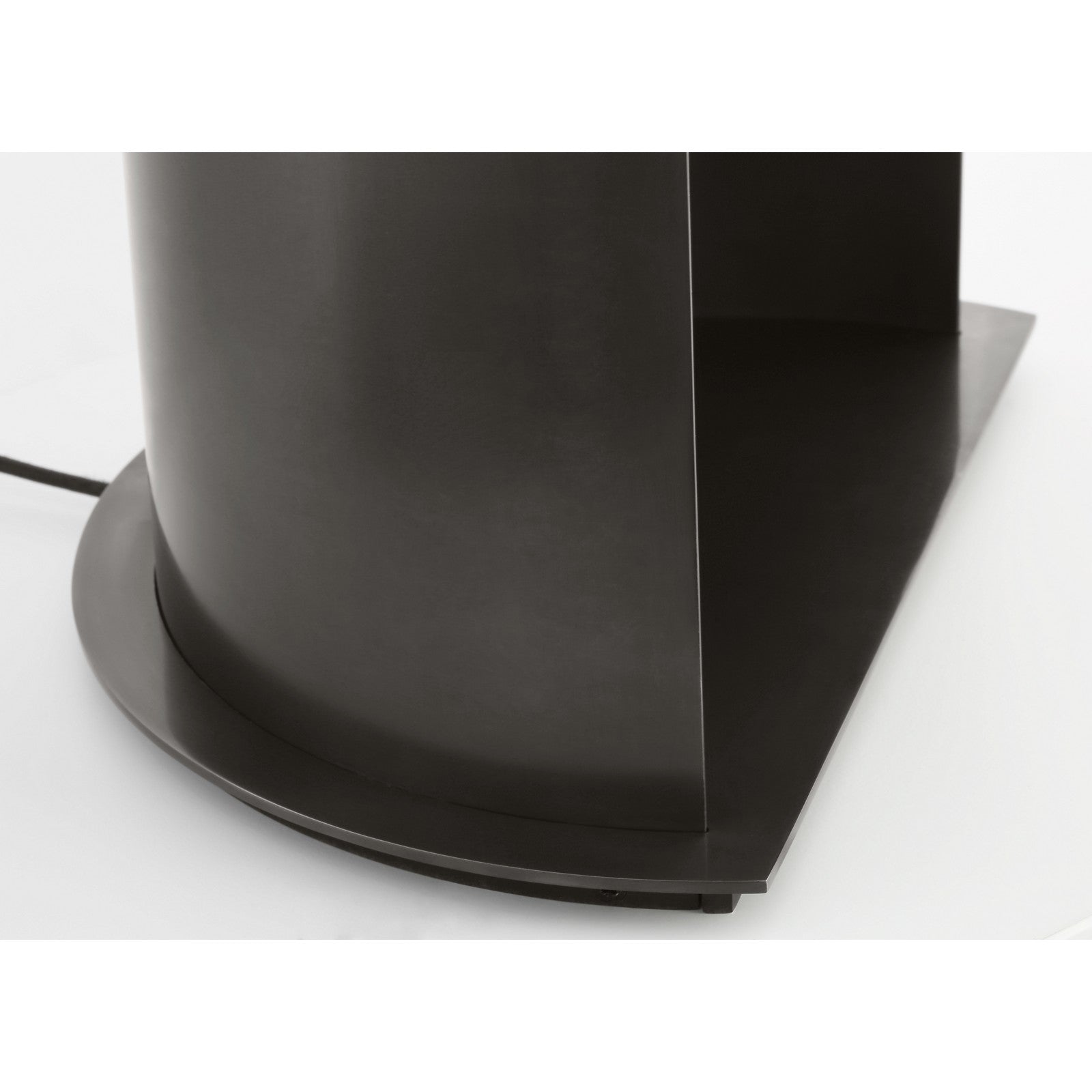 Shielded Medium Floor Lamp - Visual Comfort Modern 4