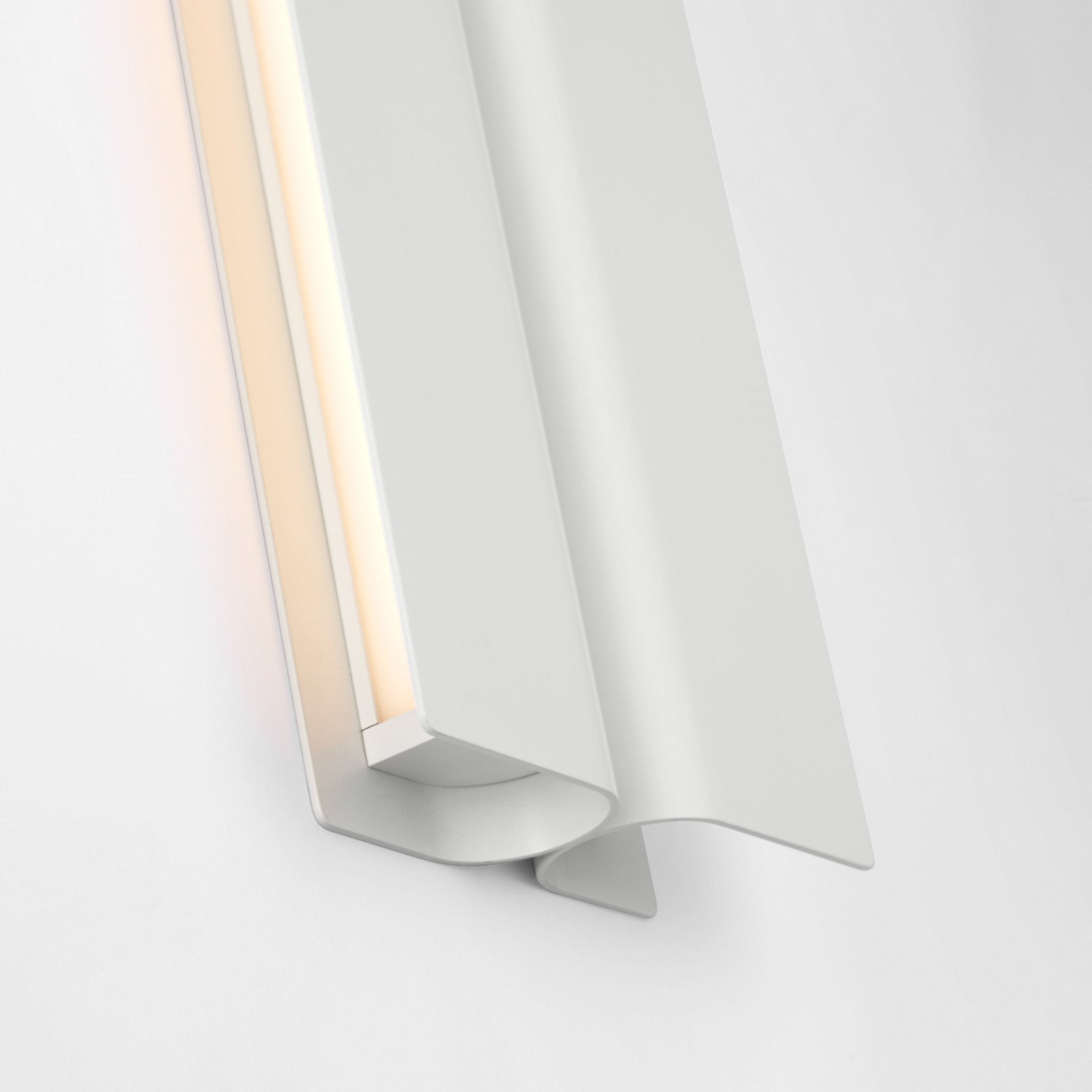 Cloak 18 Vanity - Visual Comfort Modern 15