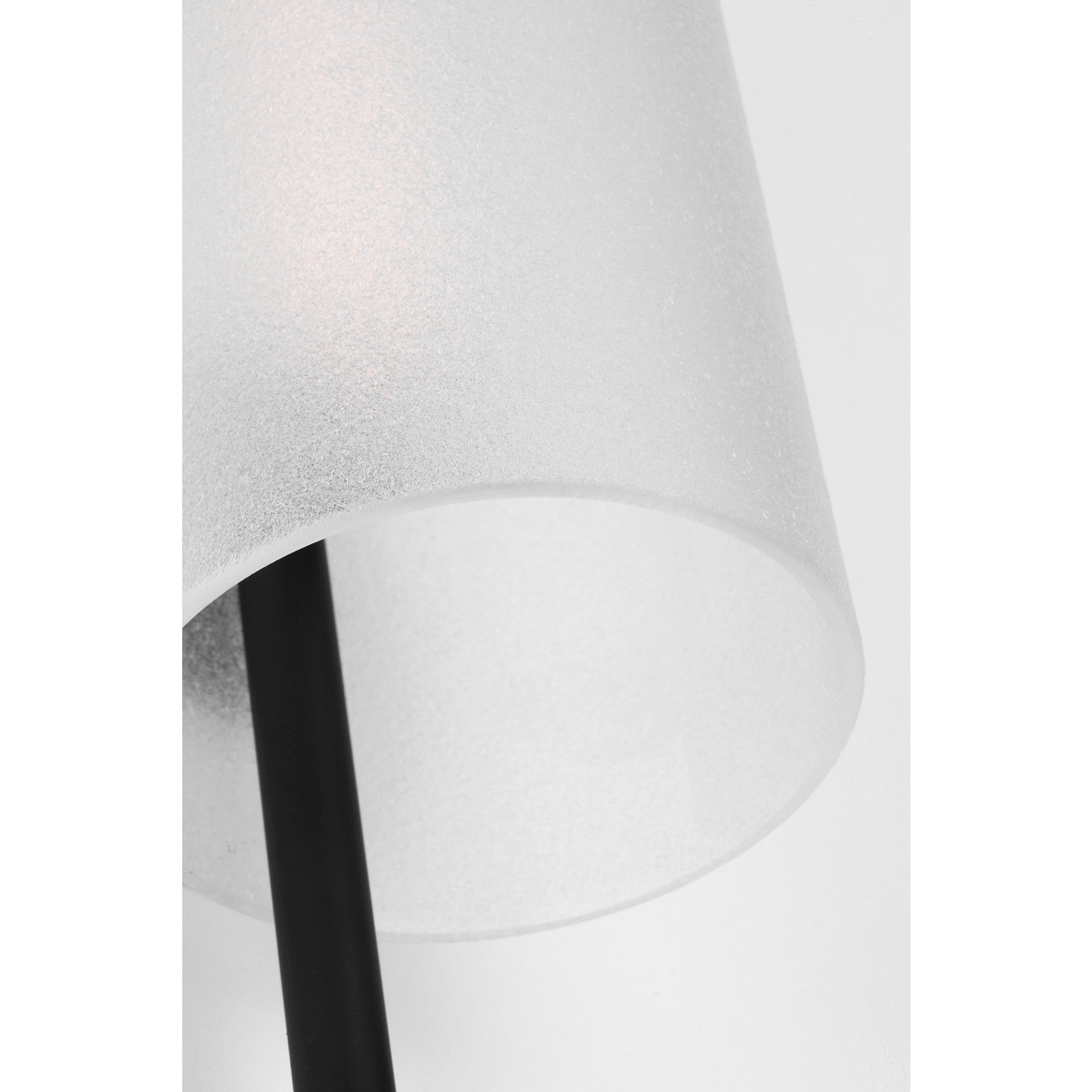 Trace 18 Sconce - Visual Comfort Modern 3