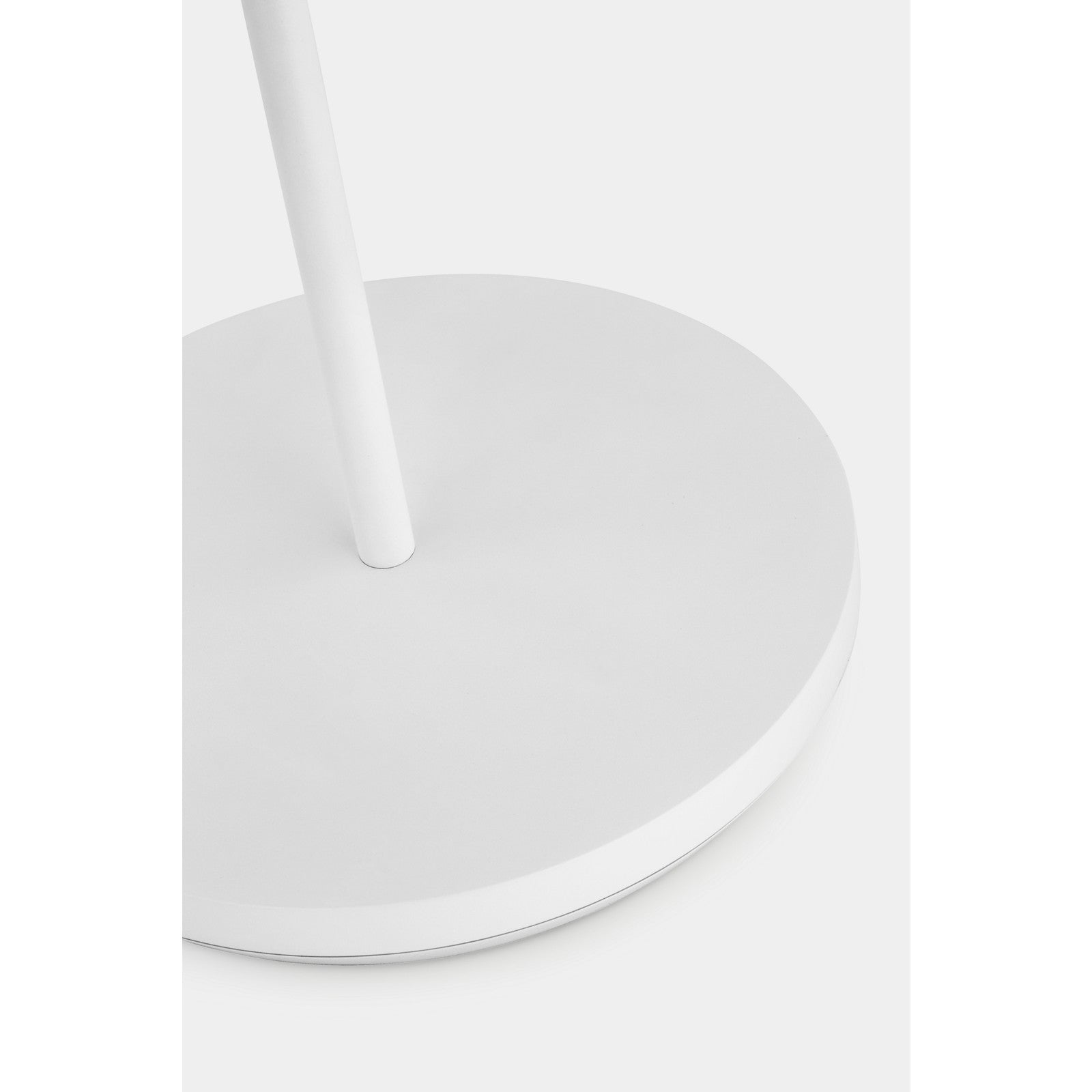 Nevis Medium Rechargeable Floor Lamp - Visual Comfort Modern 22