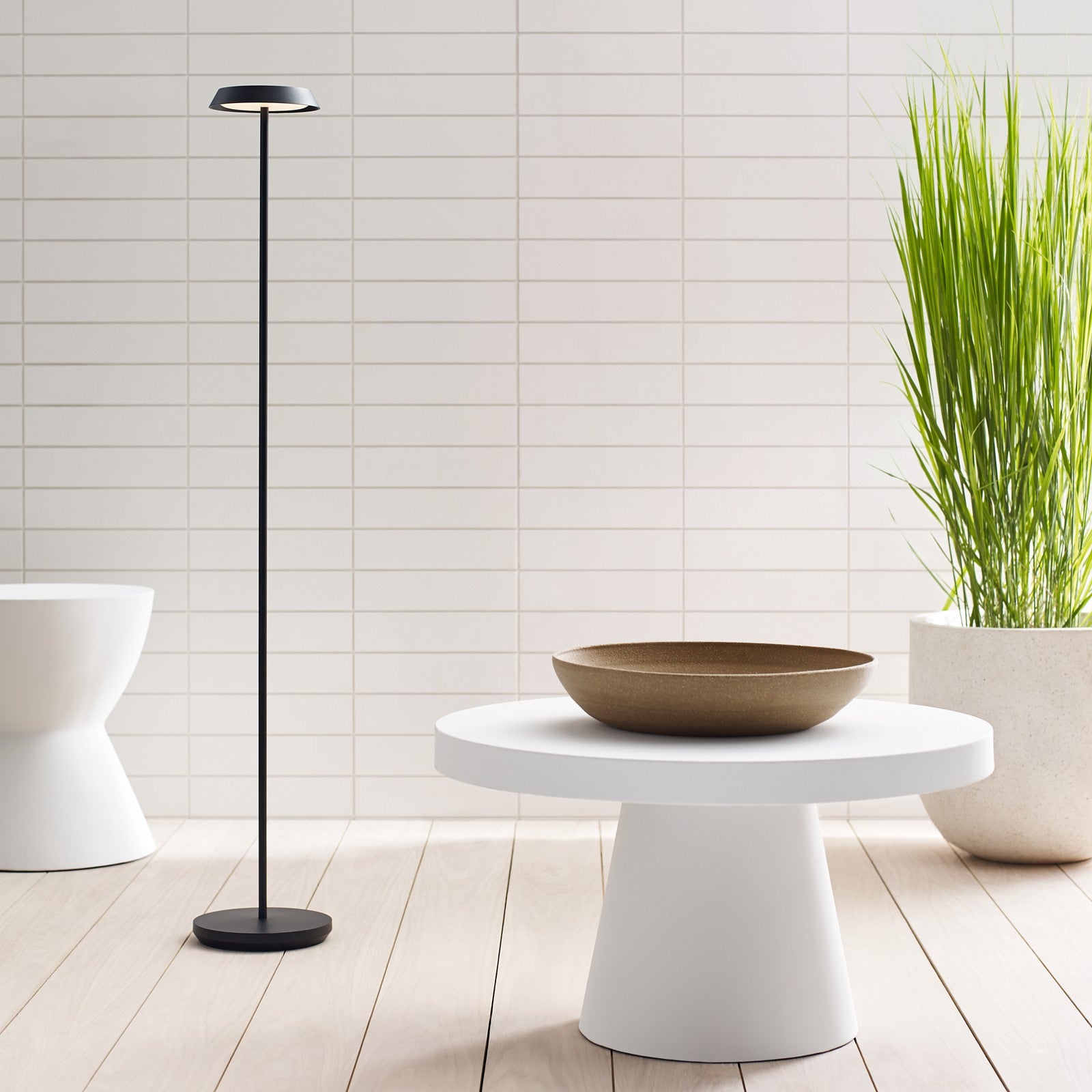Tepa Medium Rechargeable Floor Lamp - Visual Comfort Modern 16