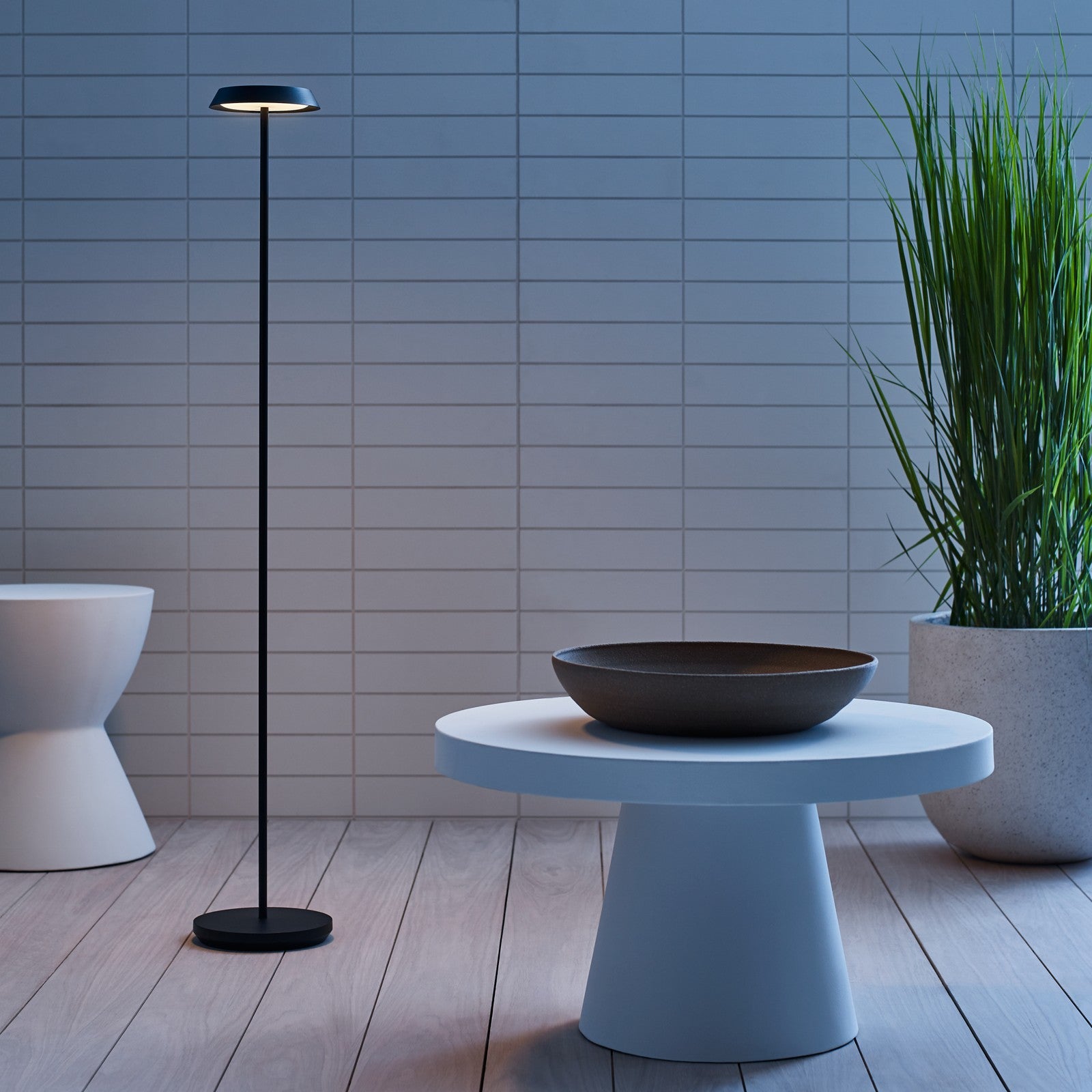 Tepa Medium Rechargeable Floor Lamp - Visual Comfort Modern 15
