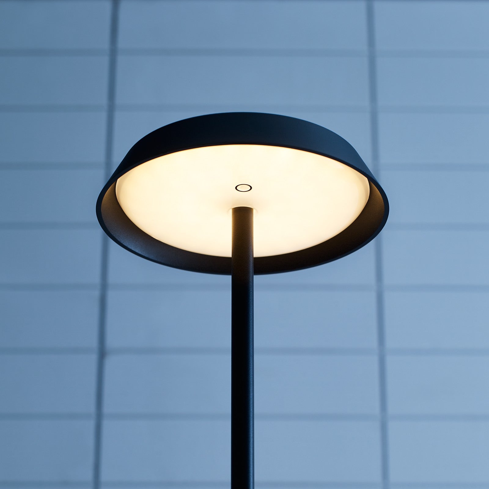 Tepa Medium Rechargeable Floor Lamp - Visual Comfort Modern 14