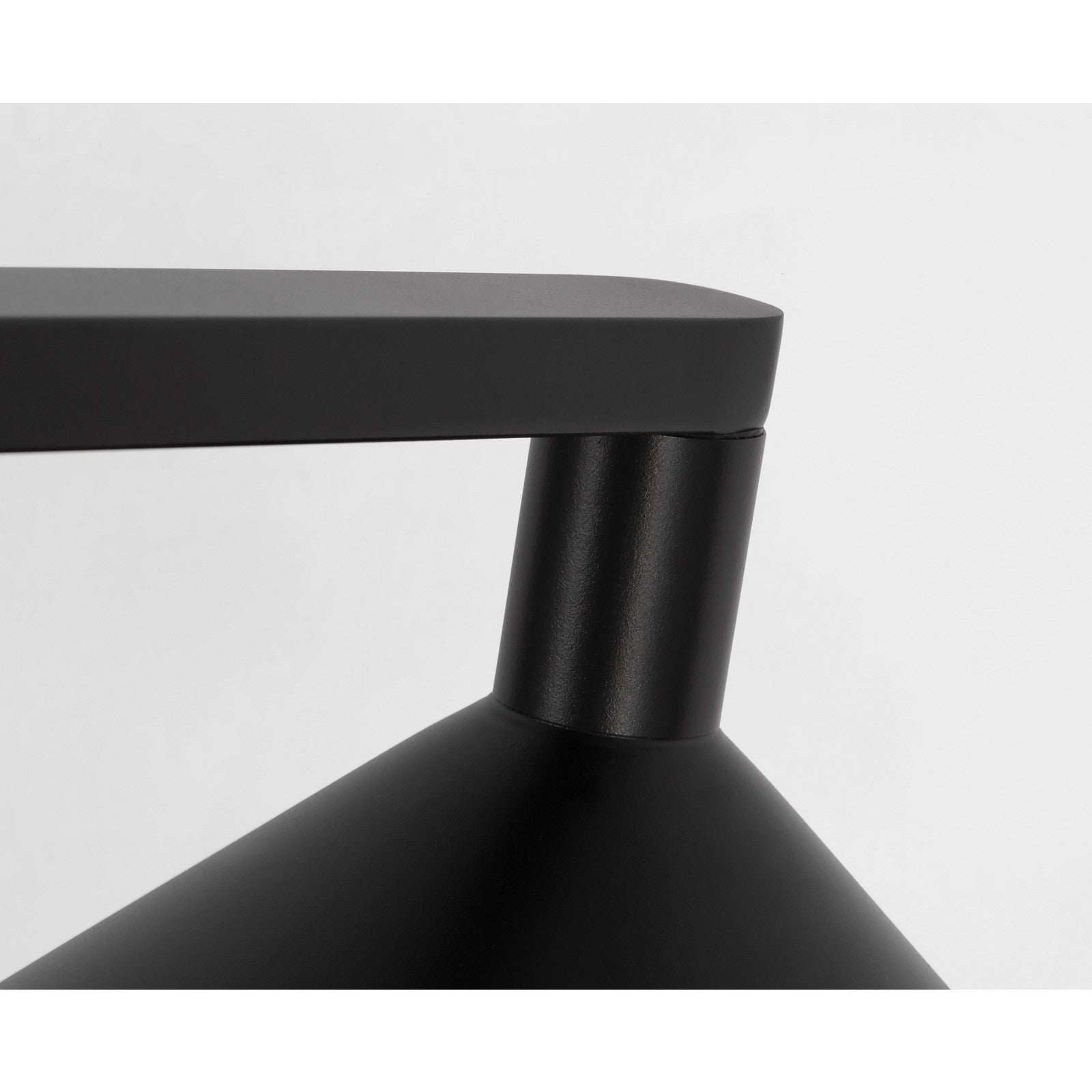 Mill 3-Light Outdoor Grande Floor Lamp - Visual Comfort Modern 6