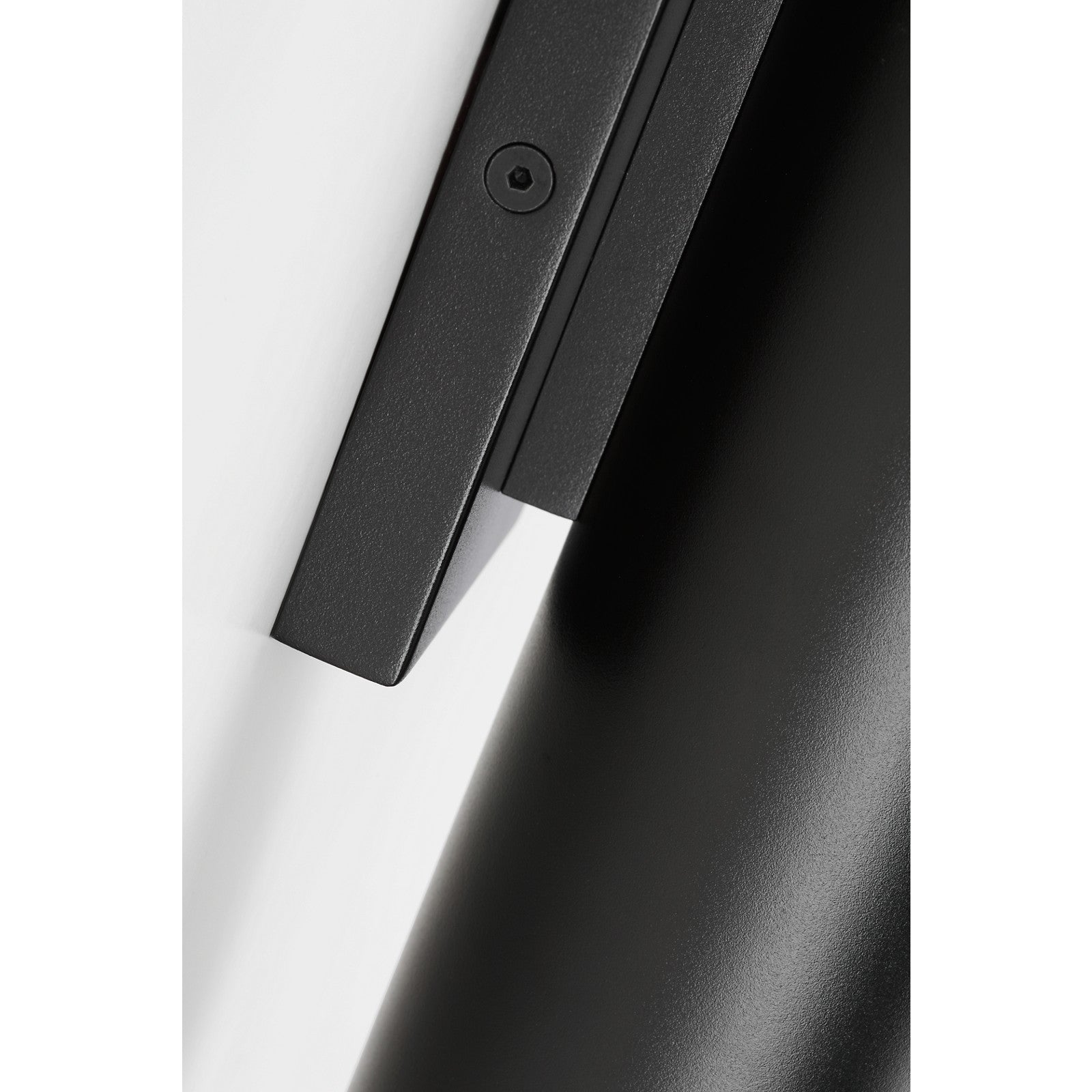 Pressa Round Medium Wall - Visual Comfort Modern 4