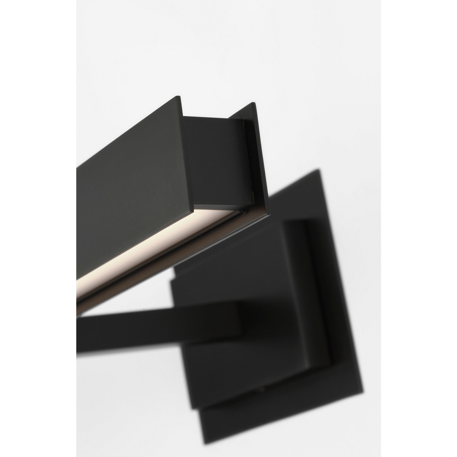 Bau 24 Picture Light - Visual Comfort Modern 11