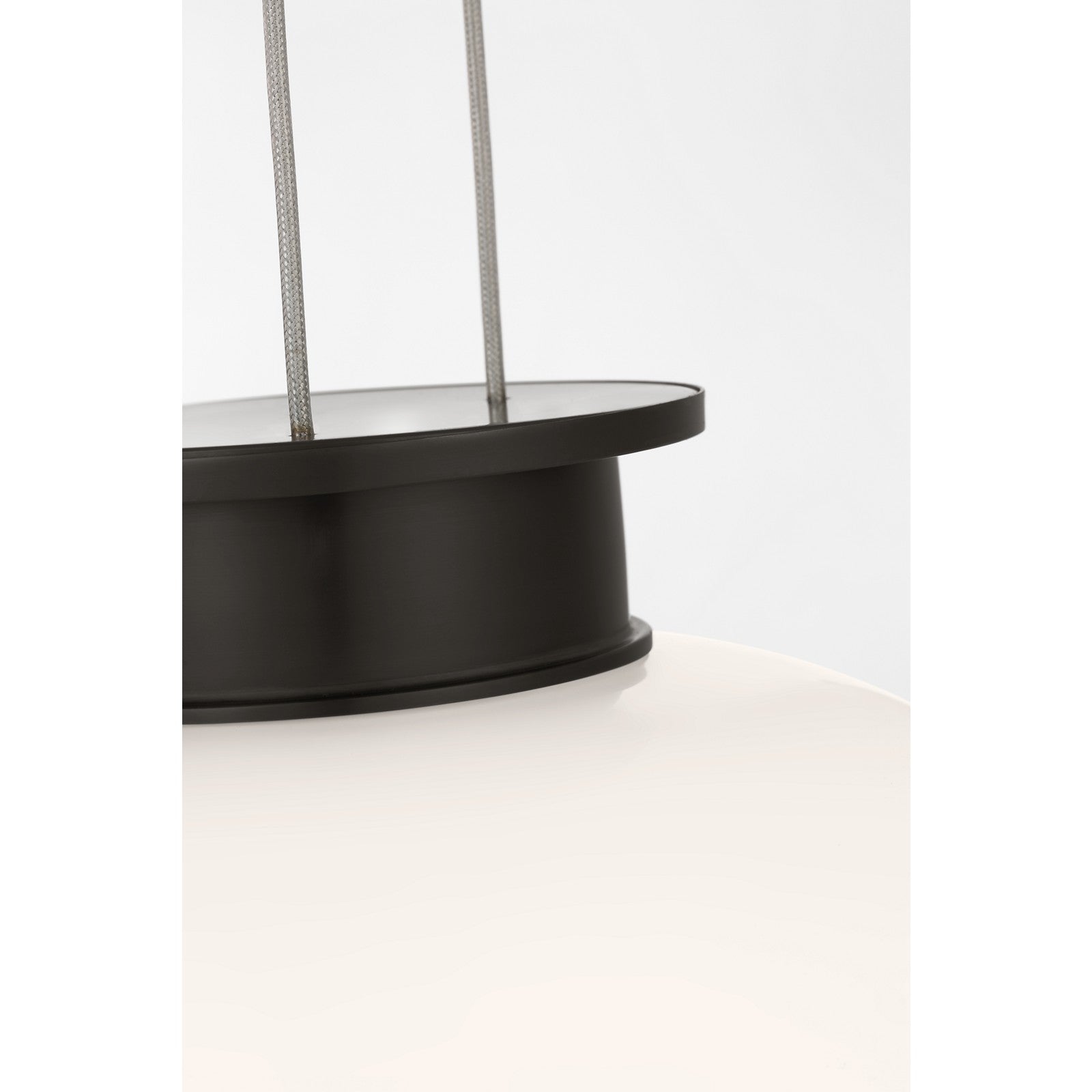 Vetro 21 Pendant - Visual Comfort Modern 3
