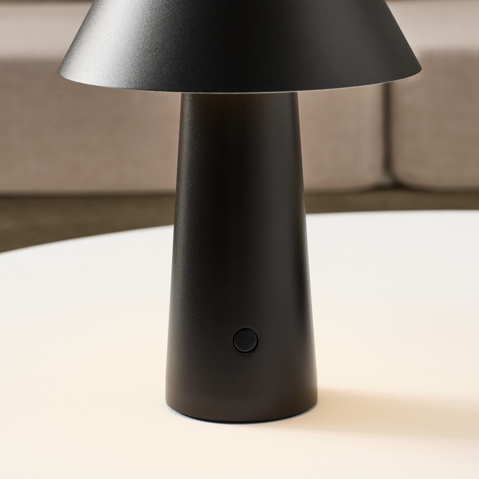 Sesa Short Accent Rechargeable Table Lamp - Visual Comfort Modern 14