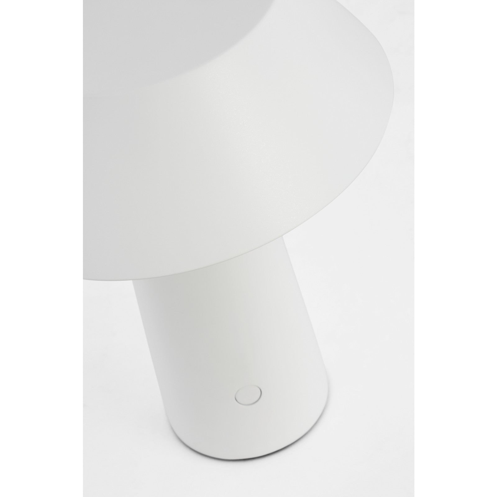 Sesa Short Accent Rechargeable Table Lamp - Visual Comfort Modern 25