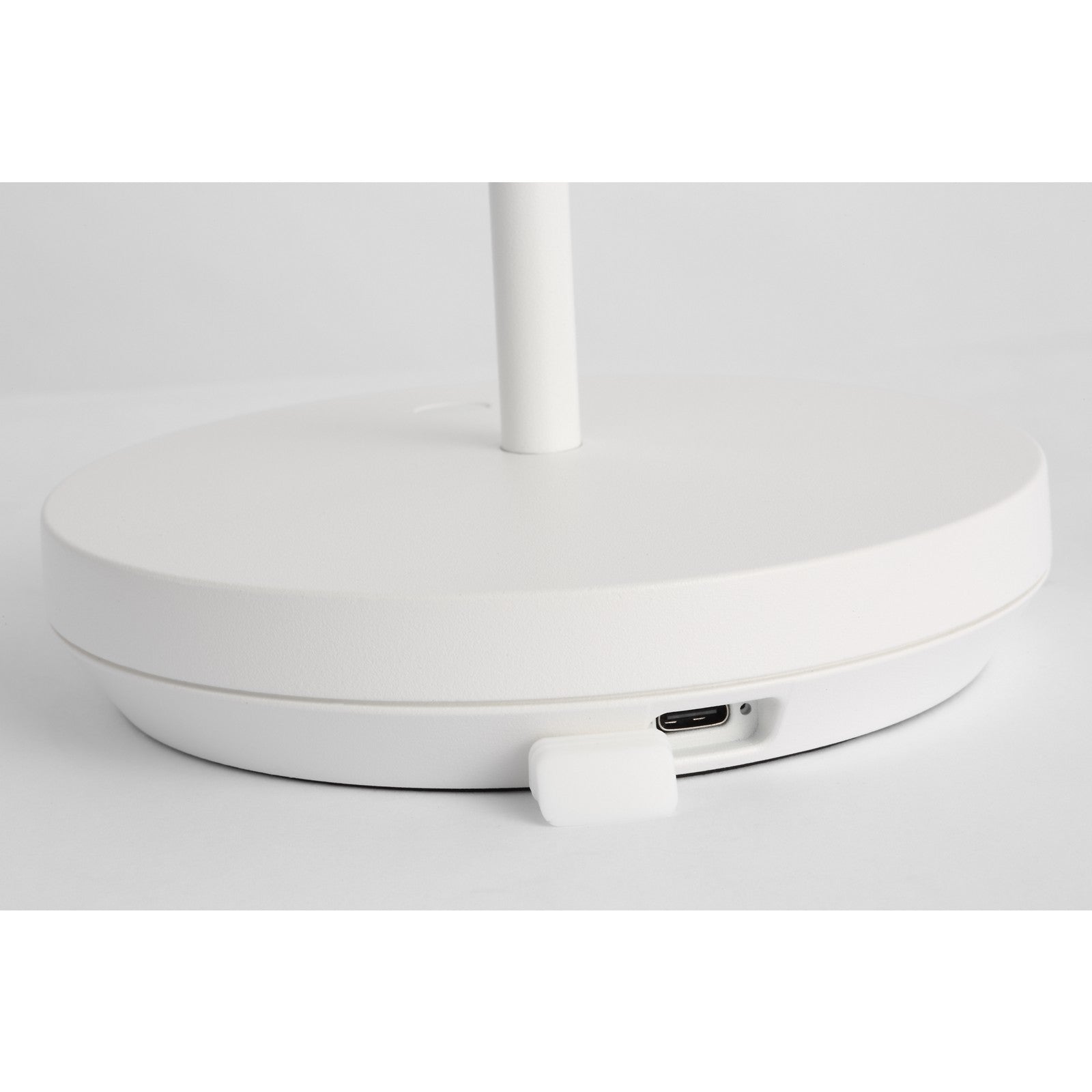 Doppia Accent Rechargeable Table Lamp - Visual Comfort Modern 63