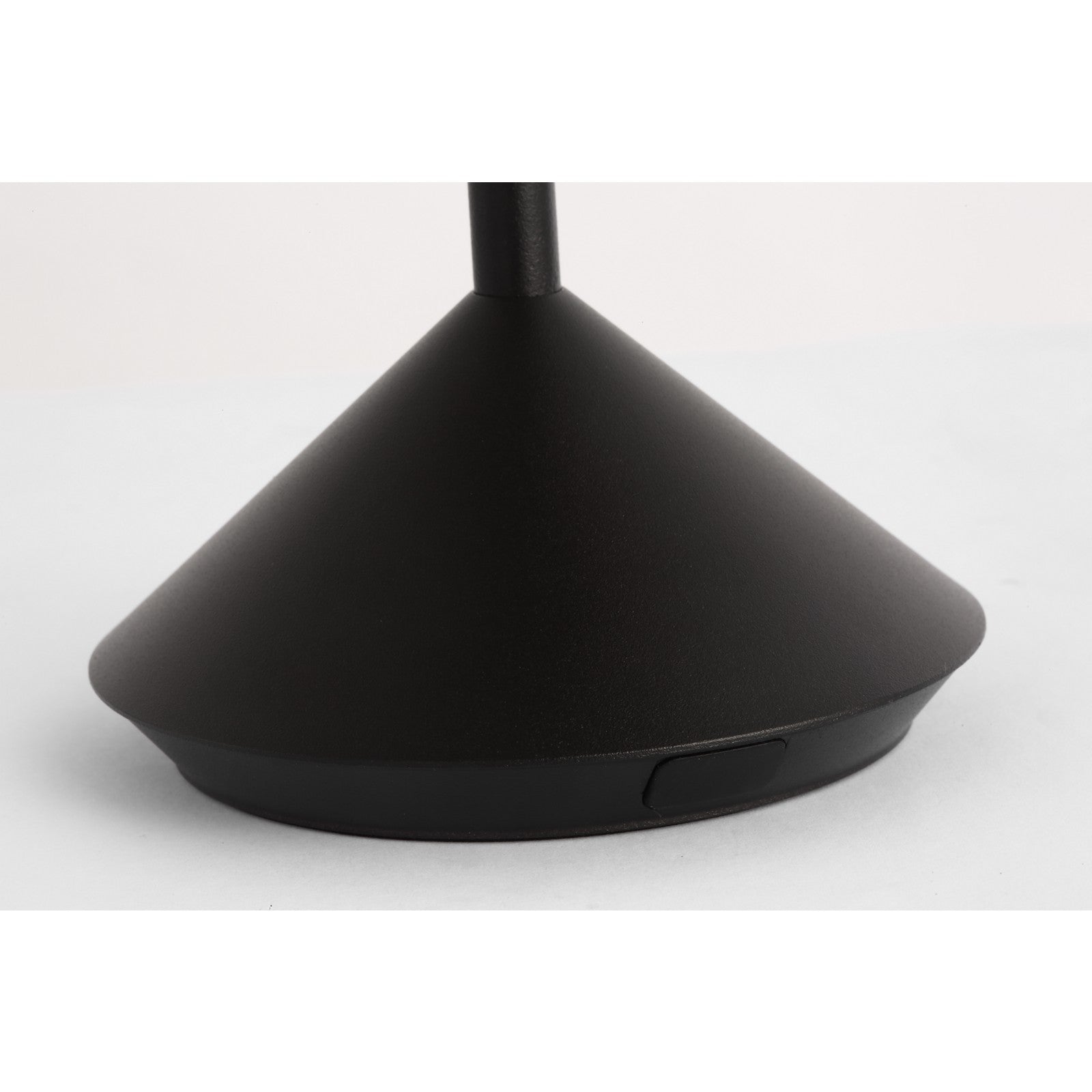 Moneta Accent Rechargeable Table Lamp - Visual Comfort Modern 6