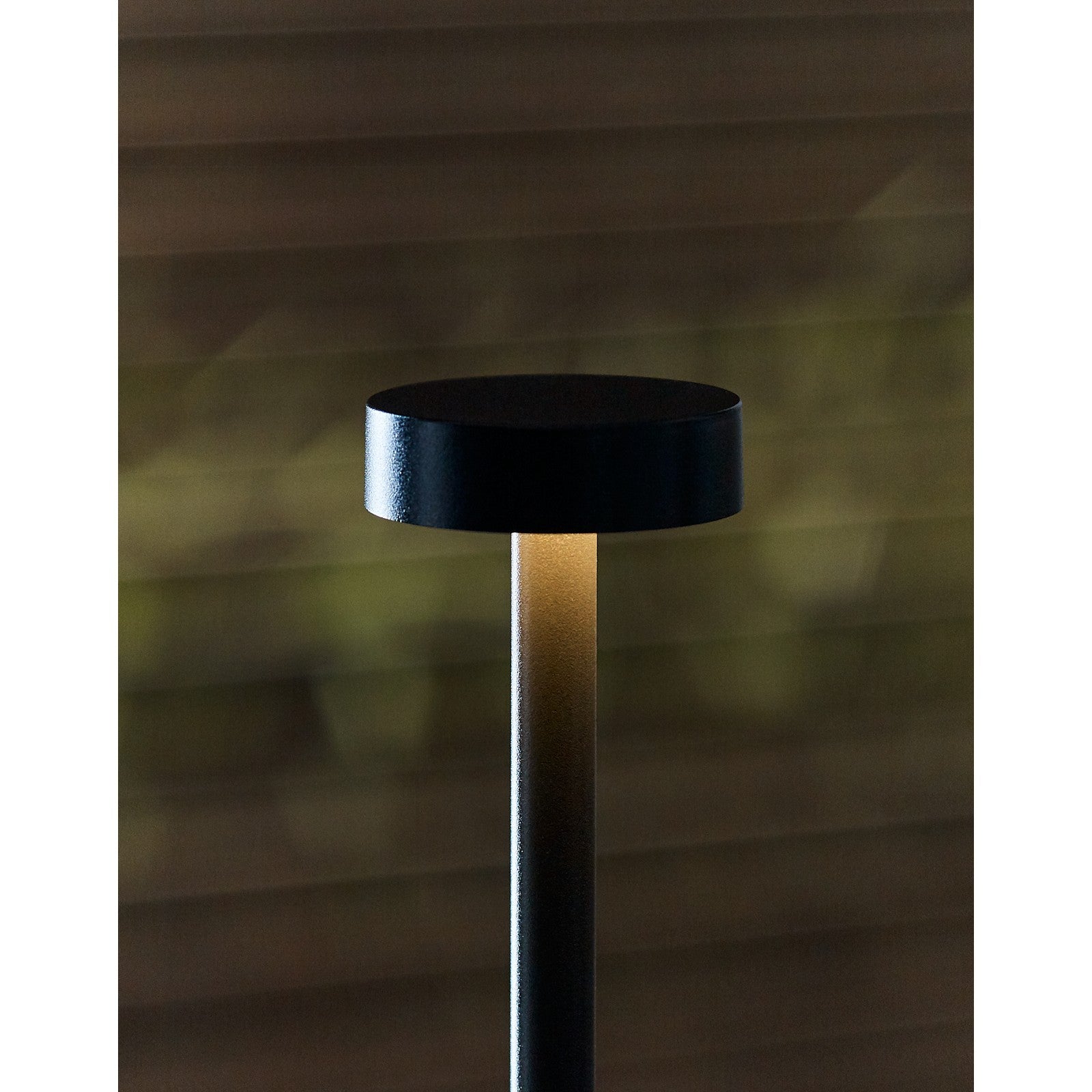 Moneta Accent Rechargeable Table Lamp - Visual Comfort Modern 24