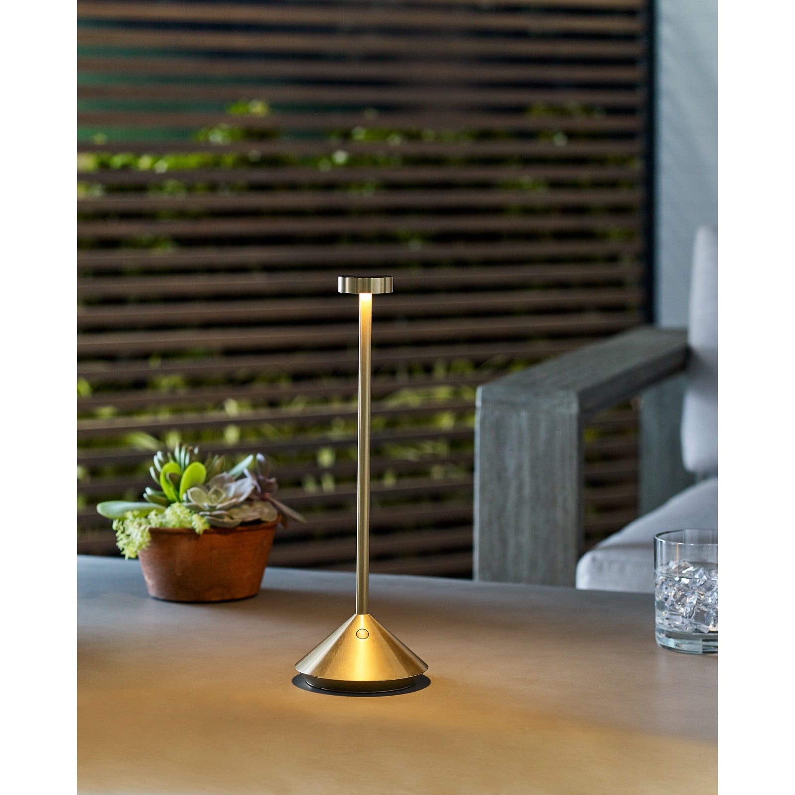 Moneta Accent Rechargeable Table Lamp - Visual Comfort Modern 44