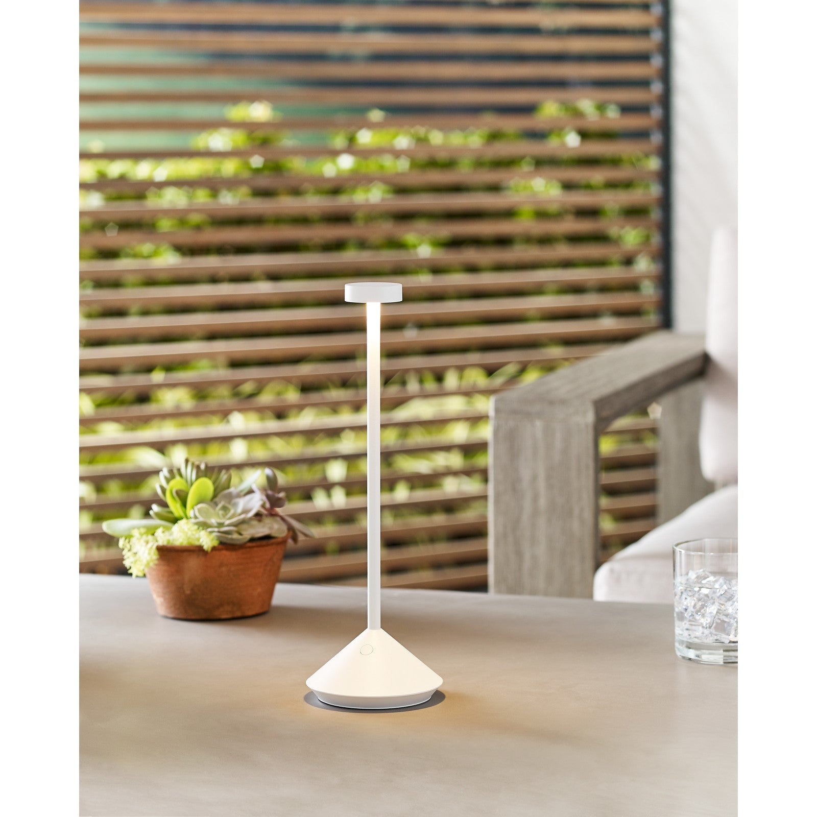 Moneta Accent Rechargeable Table Lamp - Visual Comfort Modern 56